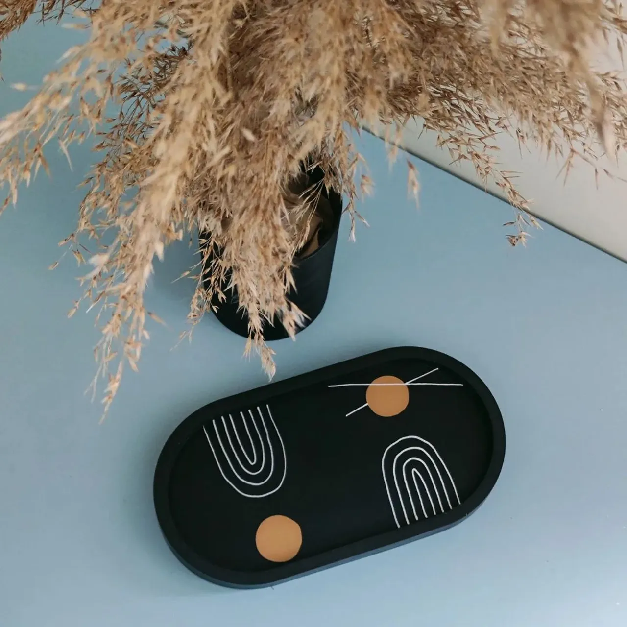 Perfect black 🖤
Trays with abstract designs are for decorative purposes. Can be used as a candle holder, jewelry dish, key holder or smth like this. I draw lines with an acrylic marker and they can be damaged by heavy moisture. However, all products are covered with several layers of wax, which makes them water-resistant (but not completely waterproof).
.
.
.
#jesmonitedecor
#decorativetray
#blackandwhite
#ovaltray
#cozyhome
#trinketdish
#smallshop
#abstractpainting
#abstract
#minimalchic
#lineart
#hmhome
#zarahome
#interiordecor
#jesmonite
#etsyseller
#etsy