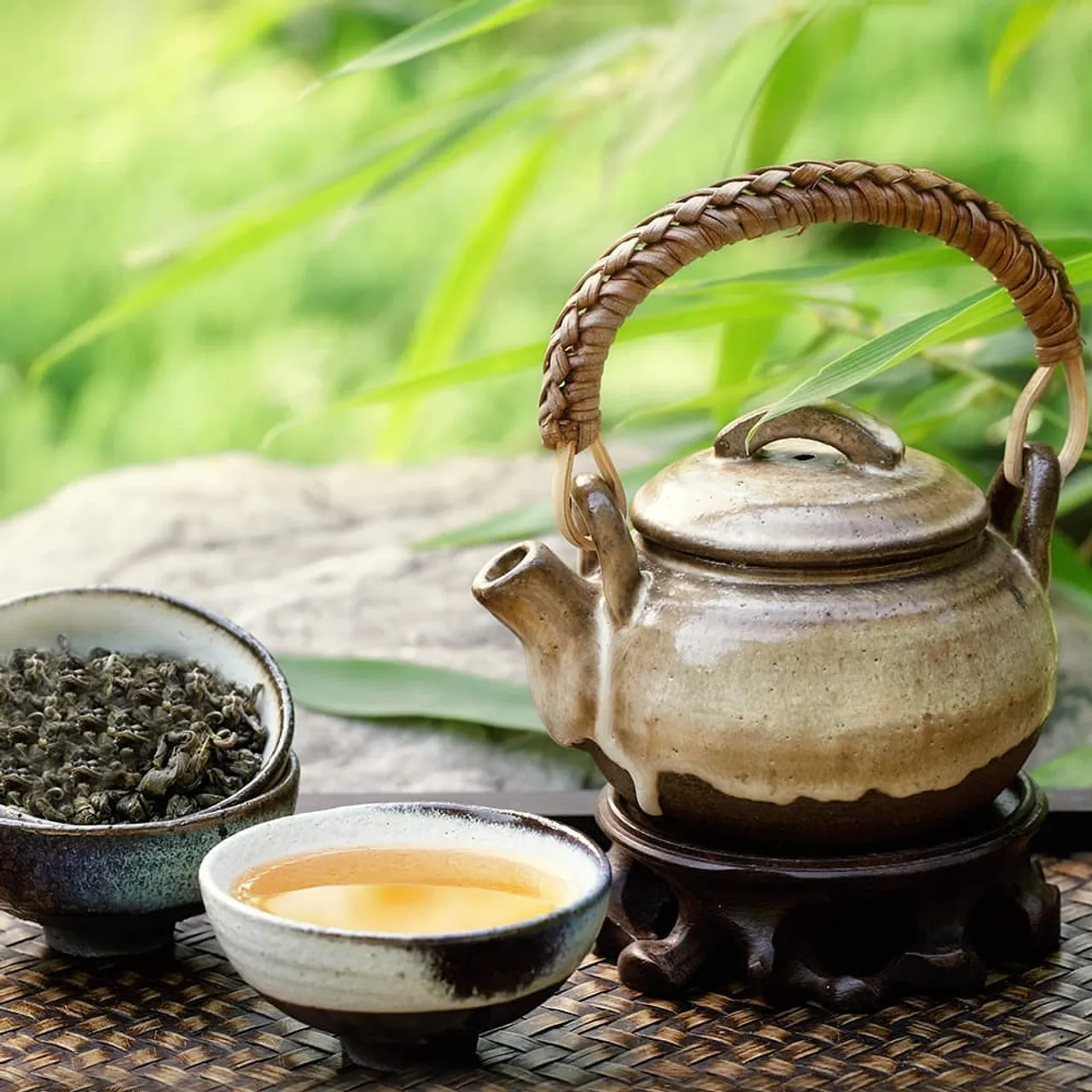 7 Health Benefits of Drinking Pu Er Tea

1. Lowers Blood Sugar Levels
2. Aids in Digestion
3. Aids Weight Loss
4. Reduces Cholesterol
5. Reduces Stress
6. Helps with Sleep
7. Prevents Illnesses

#PuEr #PuErTea #PuErh #PuErhTea #Chinese #Tea #ChineseTea #Raw #Vintage #AwardWinning #Teatime #TeaLovers