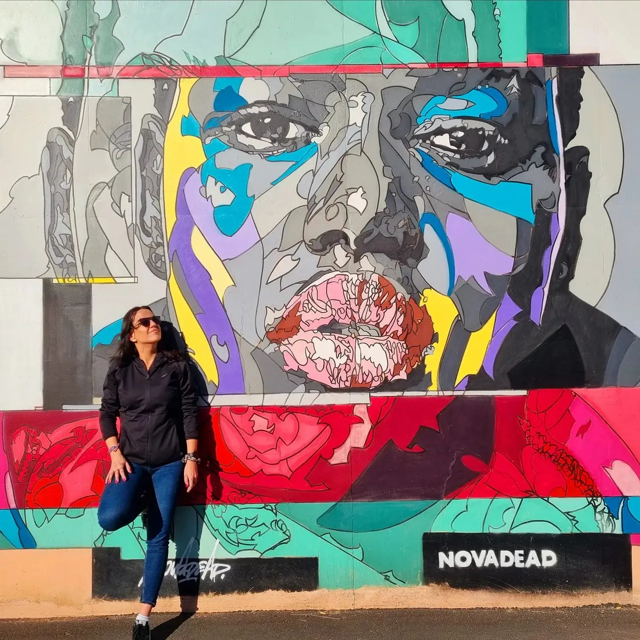 Street art inspiration @novadead

#streetart #art #novadead #eindhoven  #thenetherlands #visitnetherlands #face #grafitti @designacademyeindhoven @eindhovencity #KhanomiArt
