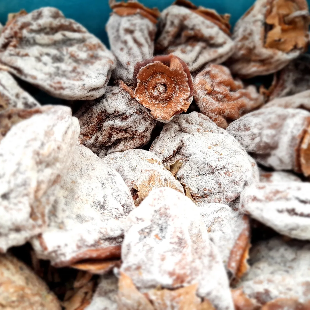 Organic Dry Hoshigaki | Natural Dried Persimmon, Sun Dried Heaven Fruit, Japanese Dried Persimmons

#etsy #etsyshop #etsyseller #etsysellersofinstagram #homemade #turkishfood #persimmon #driedpersimmon #Hoshigaki