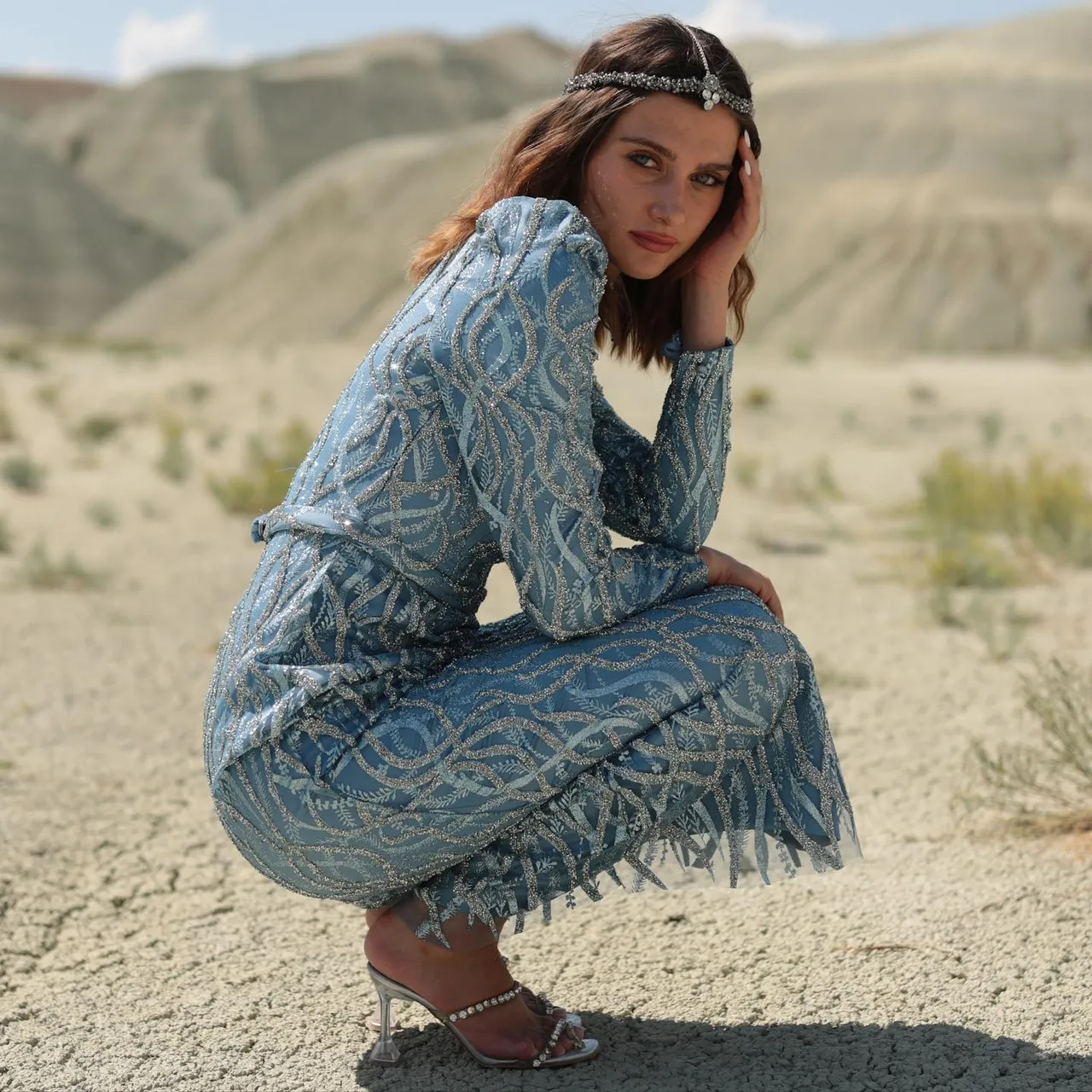 Sima Abiye💕
Harika kalem abiyemiz gözalıcı ışıltıları,fiziğe oturan tam kalıbıyla davetlerin baştacı olmak için tasarlandı ve en zarif renk seçenekleriyle ahunarede💕

👉Koşulsuz İade veya Değişim
✈️Ücretsiz & Hızlı Kargo
☎️👉Whatsapp:+90 532 272 57 09
#tesetturabiye #kalemabiye #kalemelbise #tasarımabiye #weddingdress #muslimweddingdress #muslimwear #hijabwear #modestwear #sözelbisesi #nişanelbisesi #davetelbisesi #eveningdressmalaysia #eveningdress #eventdress