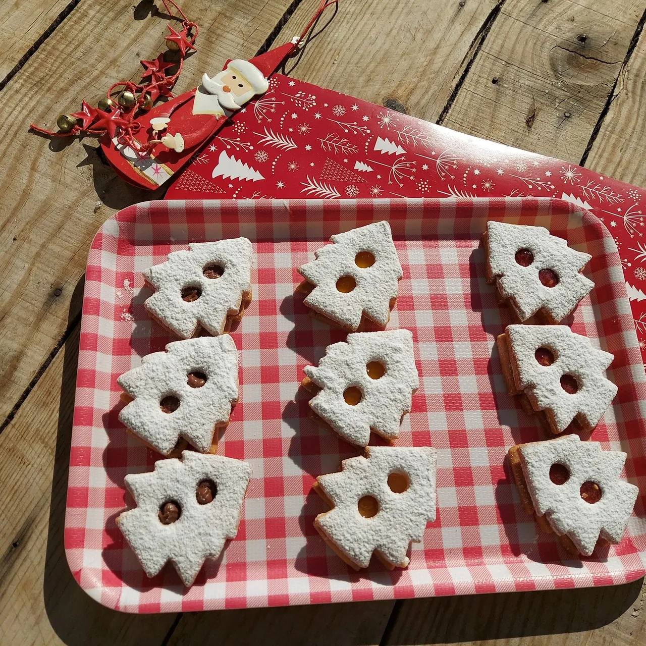 Holiday Shortbread Cookies | Christmas Shortbread Jam Cookies | Shortbread Christmas Tree | Christmas Gift Cookies

#etsy #etsyshop #etsyseller #etsysellersofinstagram #homemade #stuffedcookies #cookies #christmascookies