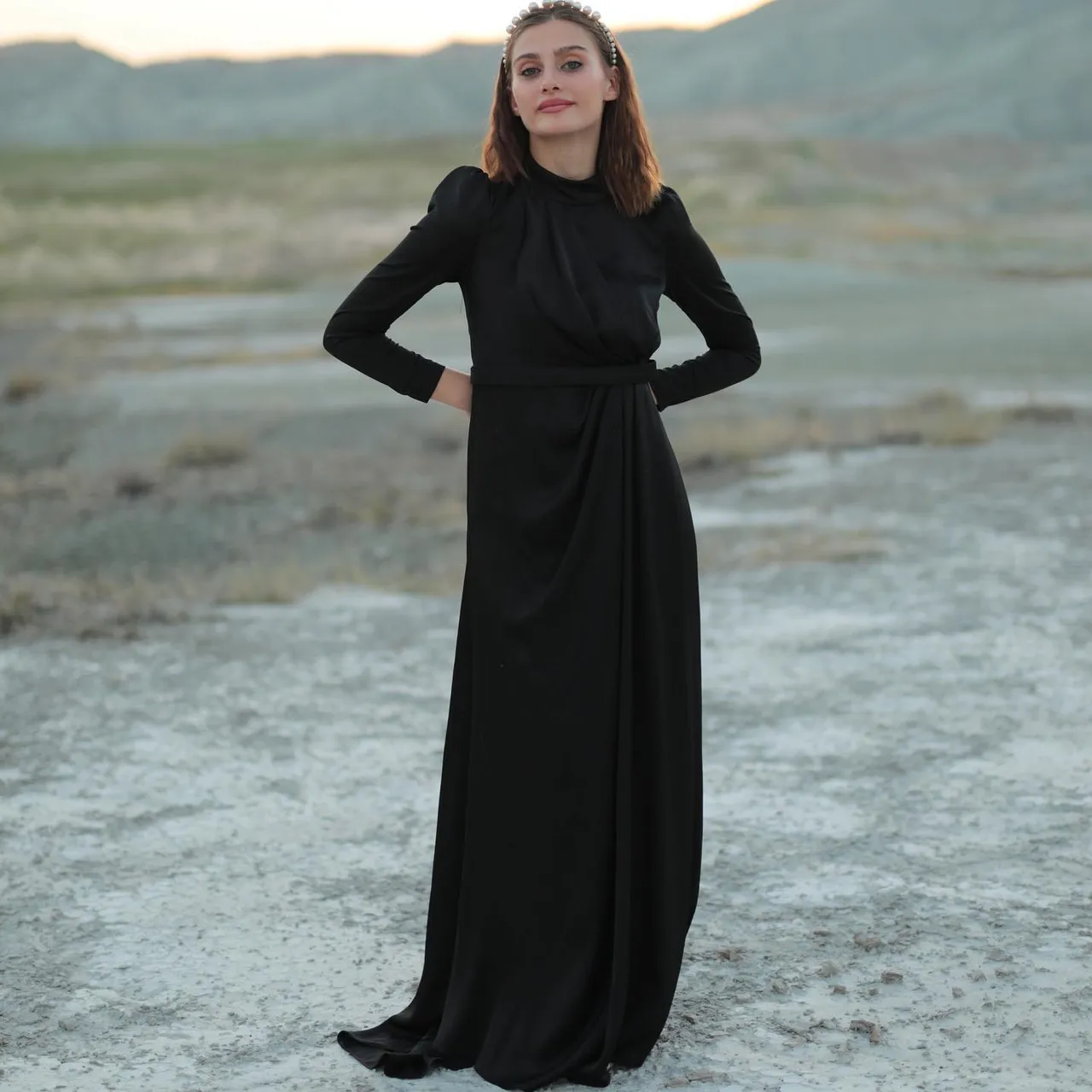 İrem Abiye😍
İpek satenden zarif ve dökümlü drape detayıyla çok özel bir tasarım dah ahunarede
İlk alışverişinize özel 150₺ indirim ❤️
38-44 Beden Aralığı 💃
3 renk seçeneği (Sağa Kaydırın) 🌈
Türkiye ve Tüm Dünyaya Hızlı Kargo 🛩
Kredi Kartına Taksit İmkanı

İrem Hijab Evening Dress😍
38-44 EU Sizes Available
3 Color Option 🌈
Wordwide Express Delivery 🚚 
#tesettürabiyemodelleri #hijabfashion #hijablove #tesetturbutik #tesetturnisanlik #hijab #hijabootd#zariftasarım#weddingdress #muslimwear #muslimweddingdress #abiyeelbise #eventdress