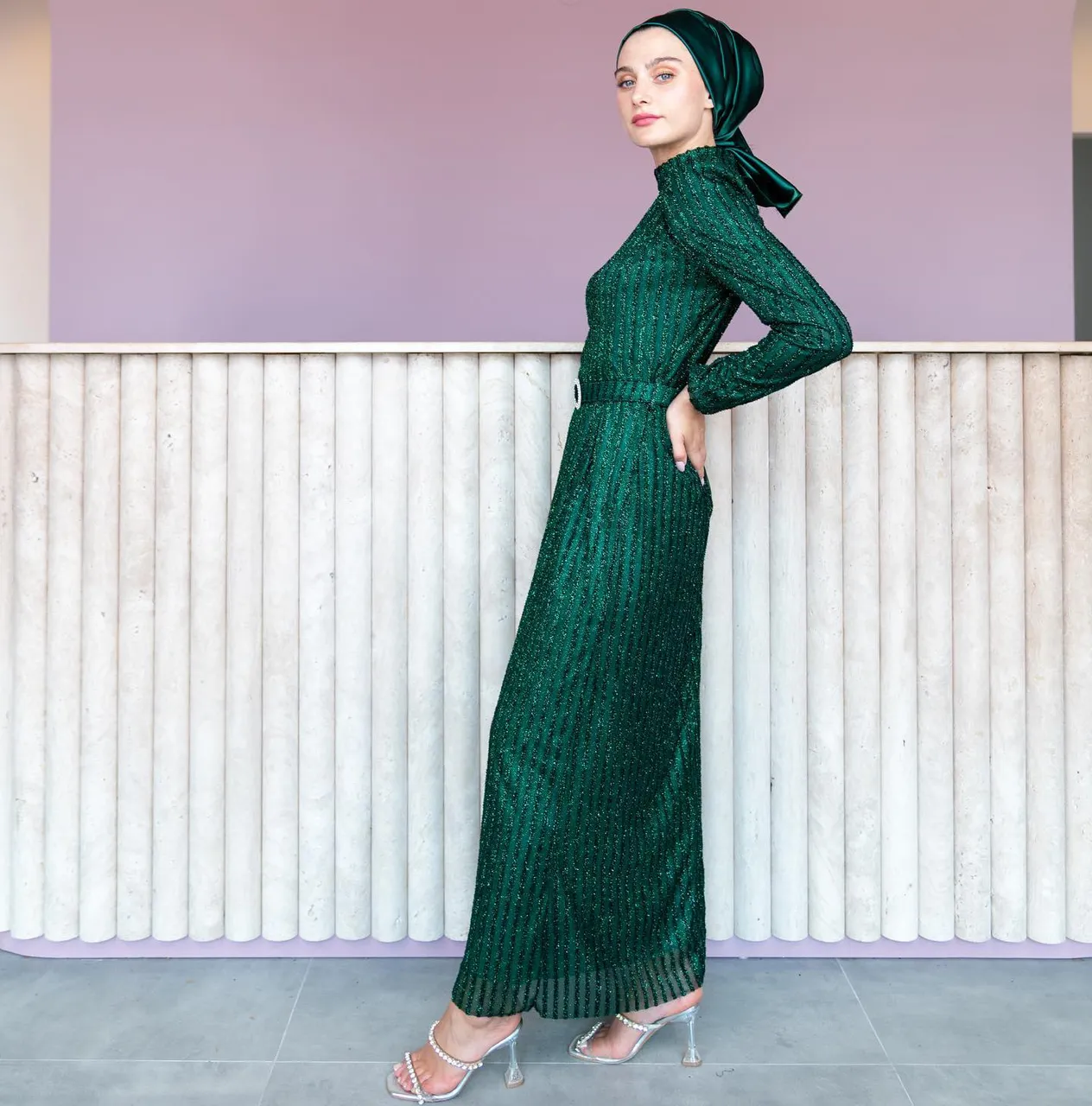 Zambak Abiye💕
Vee efsanemiz asil siyah rengiyle ahunaredee
Tüm güzellikleriyle ve harika videosu kaydırmalıda💕
👉Koşulsuz İade veya Değişim
✈️Ücretsiz & Hızlı Kargo
☎️👉Whatsapp:+90 532 272 57 09
#tesetturabiye #tesettürabiyeelbise #tasarımabiye #weddingdress #muslimwear #muslimweddingdress #hijabwear #modestdress #sözelbisesi #nişanelbisesi #davetelbise #eveningdress #eventdress #muslimwear #modestclothing #tesetturmoda #kalemelbise#kesfetteyiz #kesfetteyim