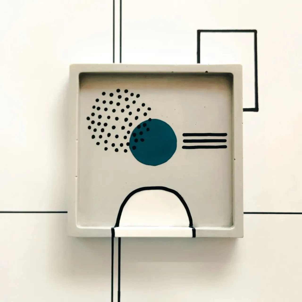 And some more grey 😁 I think I'm obsessed with this geometric shapes, lines and dots 🤍

All available sizes and price list you can find in Stories Highlights. Colours and patterns can be chosen by you.
.
.
.
#etsyseller 
#jesmonitehomeware 
#jesmonitedecor 
#jewerlytray 
#minimalchic 
#aesthetic 
#abstractart 
#greys 
#lineart 
#lithuania 
#smallbusiness 
#womeninbusiness 
#etsy 
#handmade 
#neutralstyle 
#minimalism 
#abstract