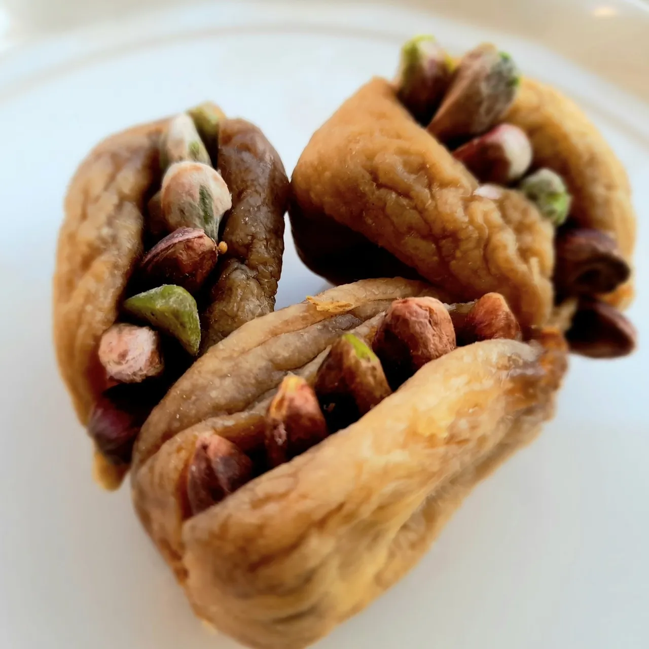 Organic Sun Dried Stuffed Figs | Premium Turkish Stuffed Dried Figs, Pistachio Stuffed Dry Figs, Walnut Stuffed Dry Figs, Figs With Nuts
#etsy #etsyshop #etsyseller #etsysellersofinstagram #homemade #turkishfood #figs #driedfigs #driedfigsandnuts #stuffedfigs