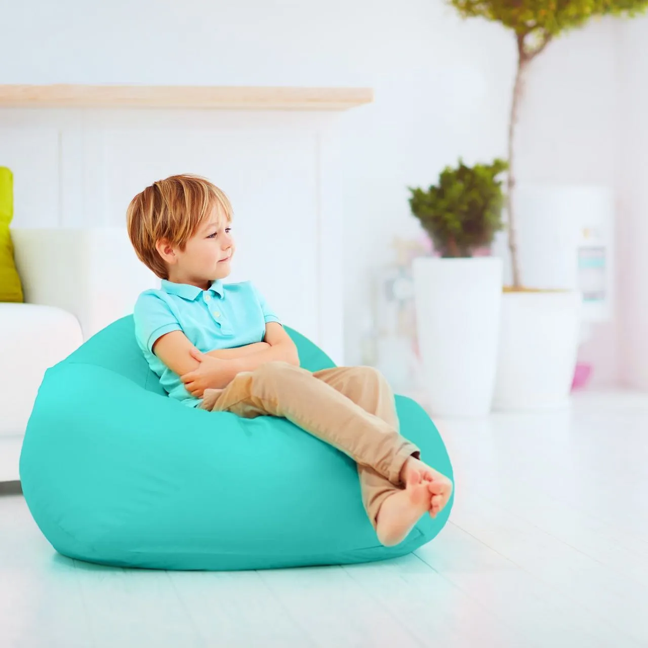 En breve estaremos lanzando nuestros nuevos diseños de puff, y uno que nos gusta mucho es el puff infantil con tela oxford en varios colores divertidos! Aquí un avance del turquesa; en breve subiremos fotos de los otros colores! Y tú, qué color de Puff elegirías para tus peques? #puff #puffinfantil #puffinfantil #kindersitz #sitzsackkinder #aiireco