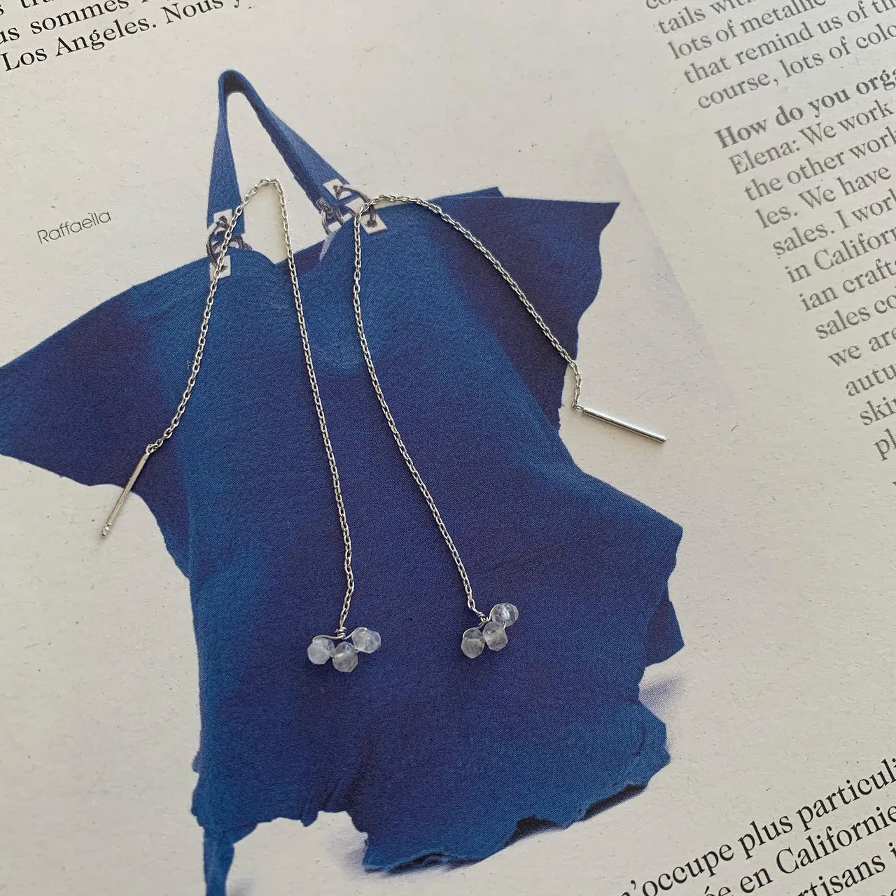 Rose quartz 
Trèfles earrings 
Silver 
I
o
h
c
o
Ë
s
n
i
m
#iohcoesnim #earrings #jewelry #rosequartz #로즈쿼츠 #실버 #silver #jewelry #designer #artiste #france #paris