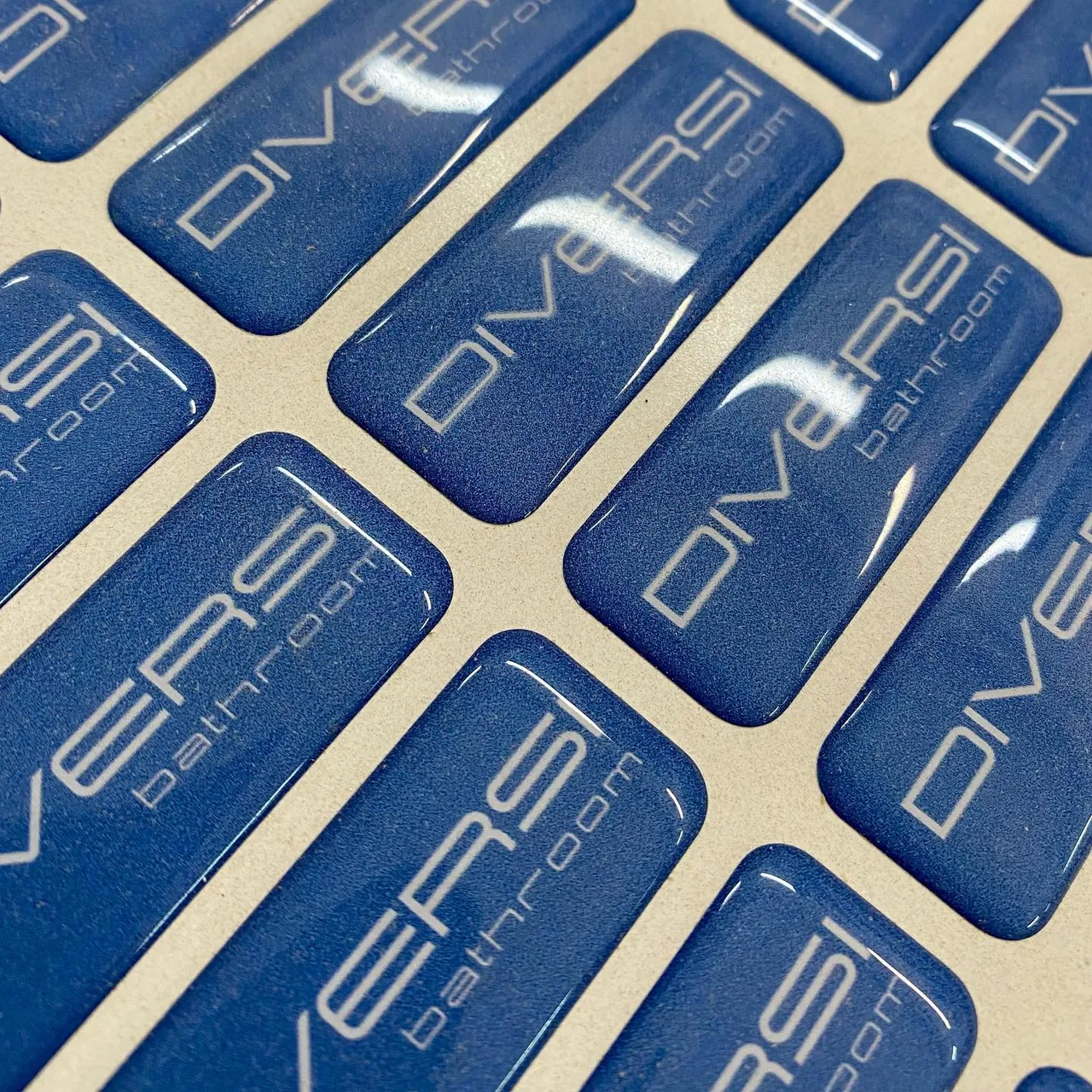 Kısa sürede büyük ilgi gören banyo dolabı setlerimiz yeni yuvalarına doğru yola çıkıyor. Türkiye’nin dört bir yanından bizlere güvenen müşterilerimize çok teşekkür ederiz. #banyodekorasyon #banyodolapları #banyotakımı