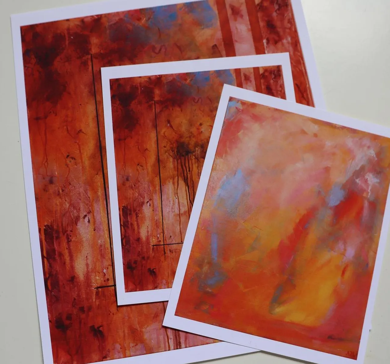 Hi!! These prints came out looking a lot darker on my camera. They look exactly like my paintings in real life.🥰 The print available on my website (link in bio) in the sizes 11x15, 8x10 and 5x7inches.❤️ 
Next week there will be a new painting out on my website, of course I will post it on my socials when it’s out. 🥰❤️

#abstractart #artprints #artprintsforsale #artprintshop #artprintsforsaleonline #abstractpainting #abstractartwork #artoftheday #artistsoninstagram #artselleronline #artseller #artsellersofinstagram