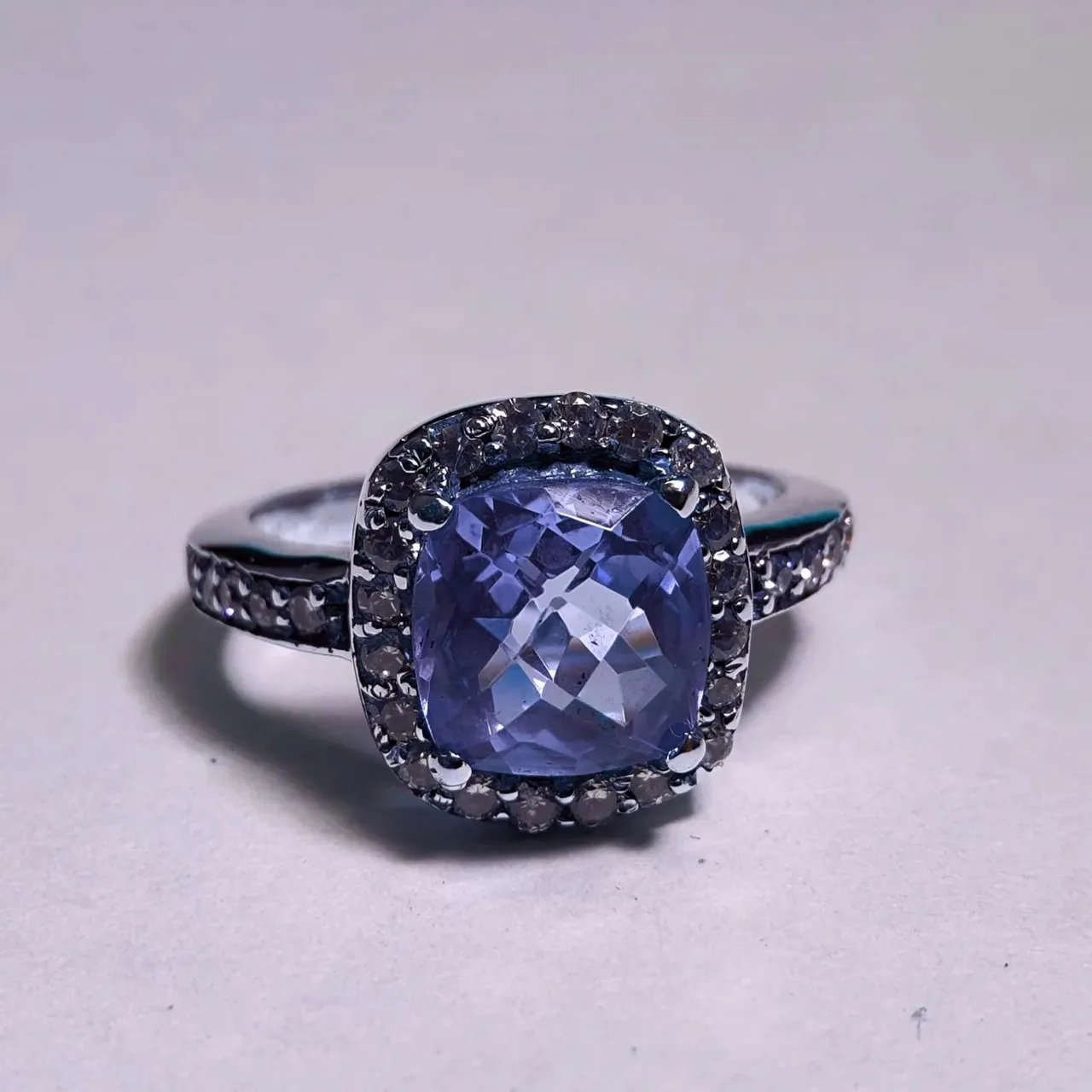 Gem stone ring

www.etsy.com/shop/sksonijewels