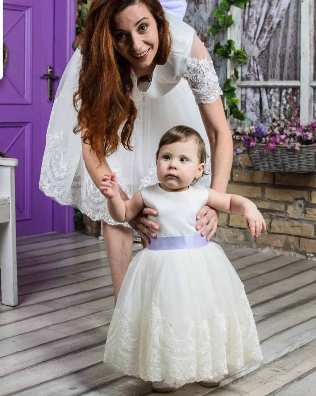 Maigums katrā šo kleitu detaļā👗 Romantiskas un kuplas kleitiņas, kurās jūs būsiet kā princeses💐🎀👑
⠀
Piedāvājam gan individuālās šūšanas pakalpojumus, gan iespēju izvēlēties savu sapņa kleitu no gataviem modeļiem ⠀
⠀
🌟 Plaša tilla, mežģīņu un audumu krāsu izvēle. Var arī kombinēt krāsas⠀
⭐ Kleitas garumu/dizainu var mainīt⠀
⭐Kleitas tiek šūtas pēc jūsu individuāliem mēriem vai jebkura standarta izmērā no 74cm līdz 147cm un XS - XXL izmēros⠀
⭐Lai pasūtītu rakstiet PM vai Viber/Whatsapp 28895815. Pielaikot un redzēt gatavas kleitas var Valdemāra 118⠀
#princešukleitas #bērnumode #meiteņukleitas #svinīgakleita #kleita #dzimšanasdiena #viengadniece #pirmādzimšanasdiena #pirmāfotosesija #kleitafotosesijai #платьедлядевочки #детскаямода #платьедляпринцессы #деньрождения
#bērnumode #princesukleita #tillakleita #tutukleita #ballisukleitas #mammameita #vienādaskleitas