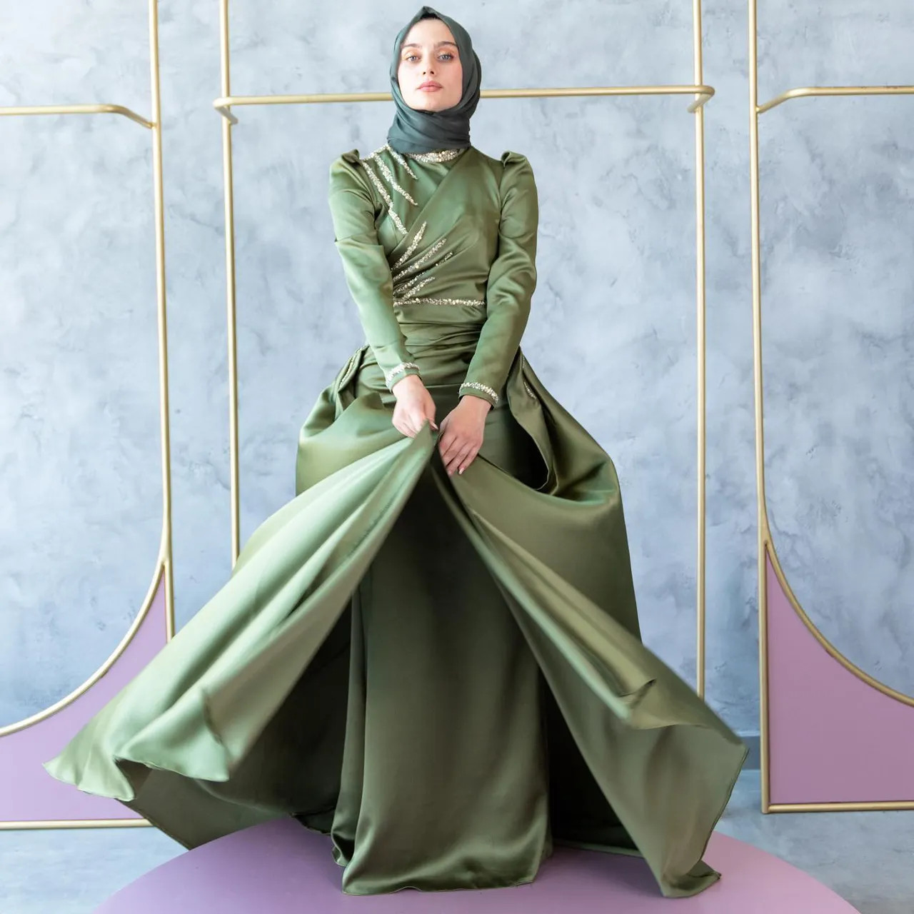 Asil Abiye💕
En güzel tasarım geniş beden seçenekleri ve harika renklerle ahunarede
Düz kesim iç elbisesi ve kuyruklu seyyar eteğine bayılmamak elde değil💕

👉Koşulsuz İade veya Değişim
✈️Ücretsiz & Hızlı Kargo
☎️👉Whatsapp:+90 532 272 57 09
#tesetturabiye #tesettürabiyemodelleri #tesettürelbise #tasarımabiye #weddingdresses #muslimweddingdress #muslimwear #hijabwear #sözelbisesi #nişanelbisesi #dugunelbisesi #eventdress #eveningdress #eveningdressmalaysia #kesfetteyim