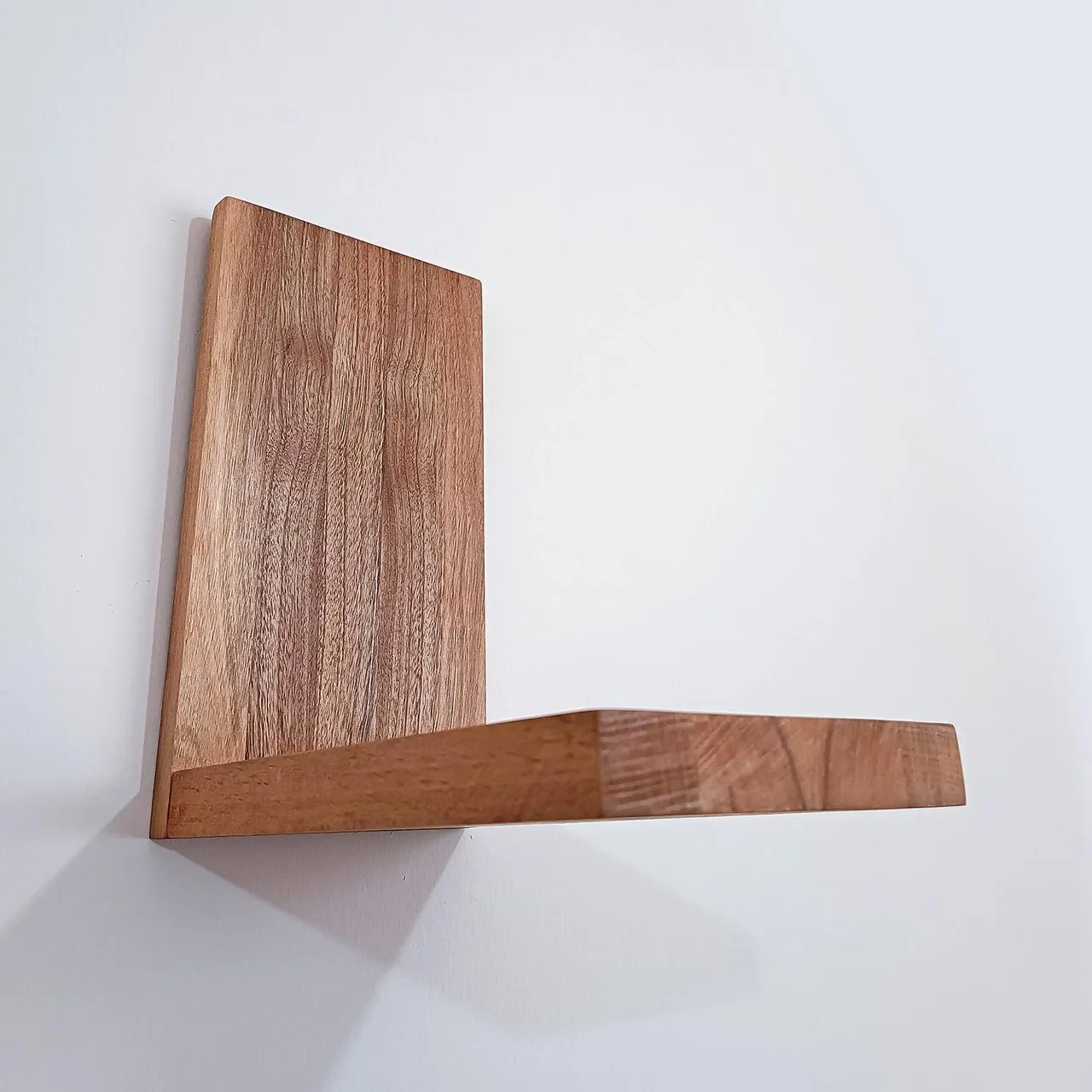 Wooden Shelf Plant Shelf Floating Shelving L Wall Hangings Shelf Plant Hanger Single Wood Shelves Oak Walnut Shelf Home Living Room Decor
ETSY 👉 oddunnwoodfurniture.etsy.com
#etsy #etsyseller #etsysellersofinstagram #etsyshop #etsyhandmade #etsystore #etsysellers #etsyshopowner #etsylove #kesfet #keşfet #woodworker #woodwork #woodworking #woodenshelf #woodenshelves #shelf #shelving #shelves #wood #oddunn #oddunncom @oddunncom