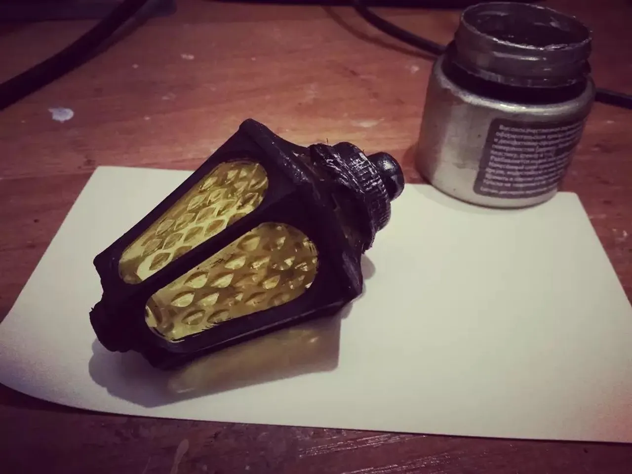 #всякаямелочовка #штукенция #домашняяработа#реквизитсвоимируками #маленькийкомарикмаленькийфонарик#фонарик