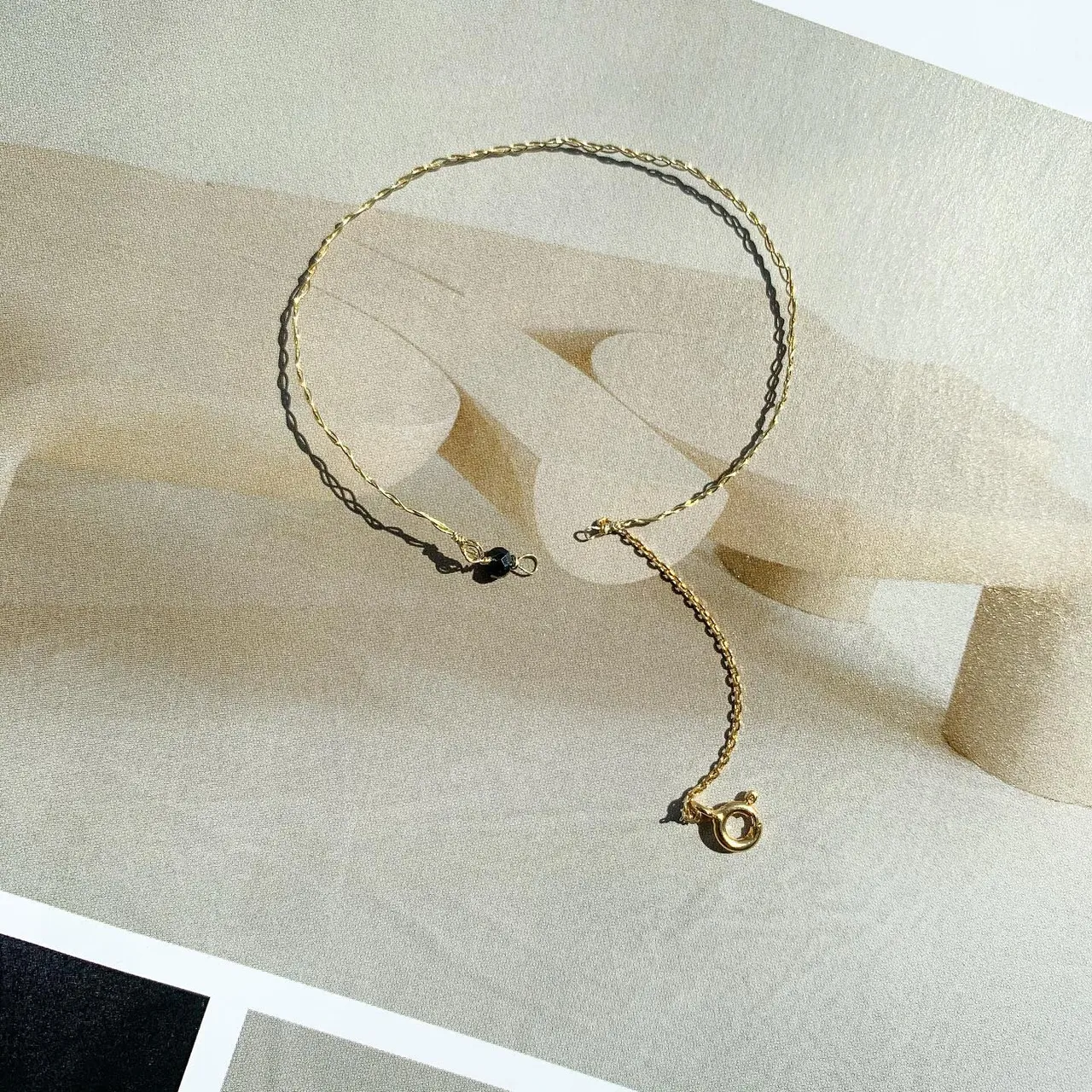 Bracelet 
Or Tresse
Silver + yellow gold plated 
I
o
h
c
o
Ë
s
n
i
m
#bracelet #doré #or #yellowgold #silver #blackspinel #spinelnoir #spinel