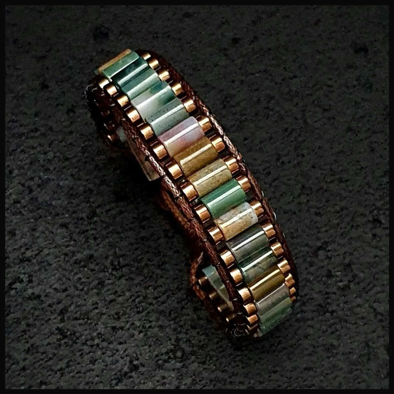 NATURAL INDIAN AGATE HANDMADE BRACELET
Handmade Natural Gemstone Jewelry

All our design prepares according to your given size with love.

Please visit our @esty shop for order;
https://www.etsy.com/shop/SevenArtJewelry

#etsy#handmadejewelry#sevenartjewelry#etsysuccess#etsyshop#etsymarket#uniquedesign#qualityworkmanship#qualitystone#indianagate#agate#gemstonejewelry