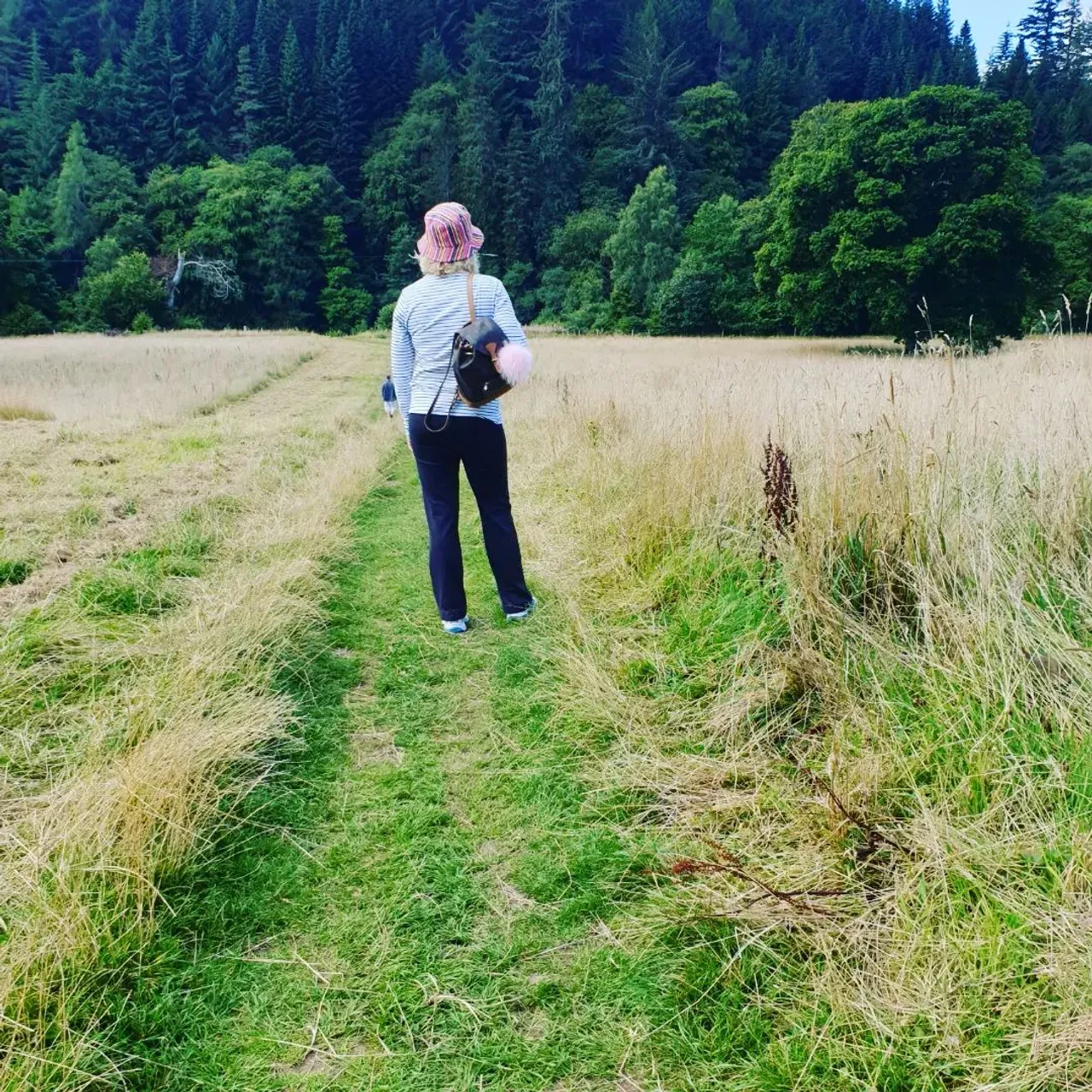 Scotland and LV bags don't require a filter, but here is to beauty, in nature or in canvas. 

I love the vintage look of this Montsouris MM and decided to finally make this long planned organiser (grey marl 3 mm, large pocket & bottleholder). 

Don't forget that bags need to be functional and this weekend was Montsouris time to shine.
Bag organiser, shaper, Upcycled canvas slider and vachetta string all available on www.luxurybagheaven.com 

#monogram #scotland #perth #scottishautumn #montsouris #montsourismm #bagorganizer #bagorganiser #lvvintage #mono #loch #river #luxurybagheaven