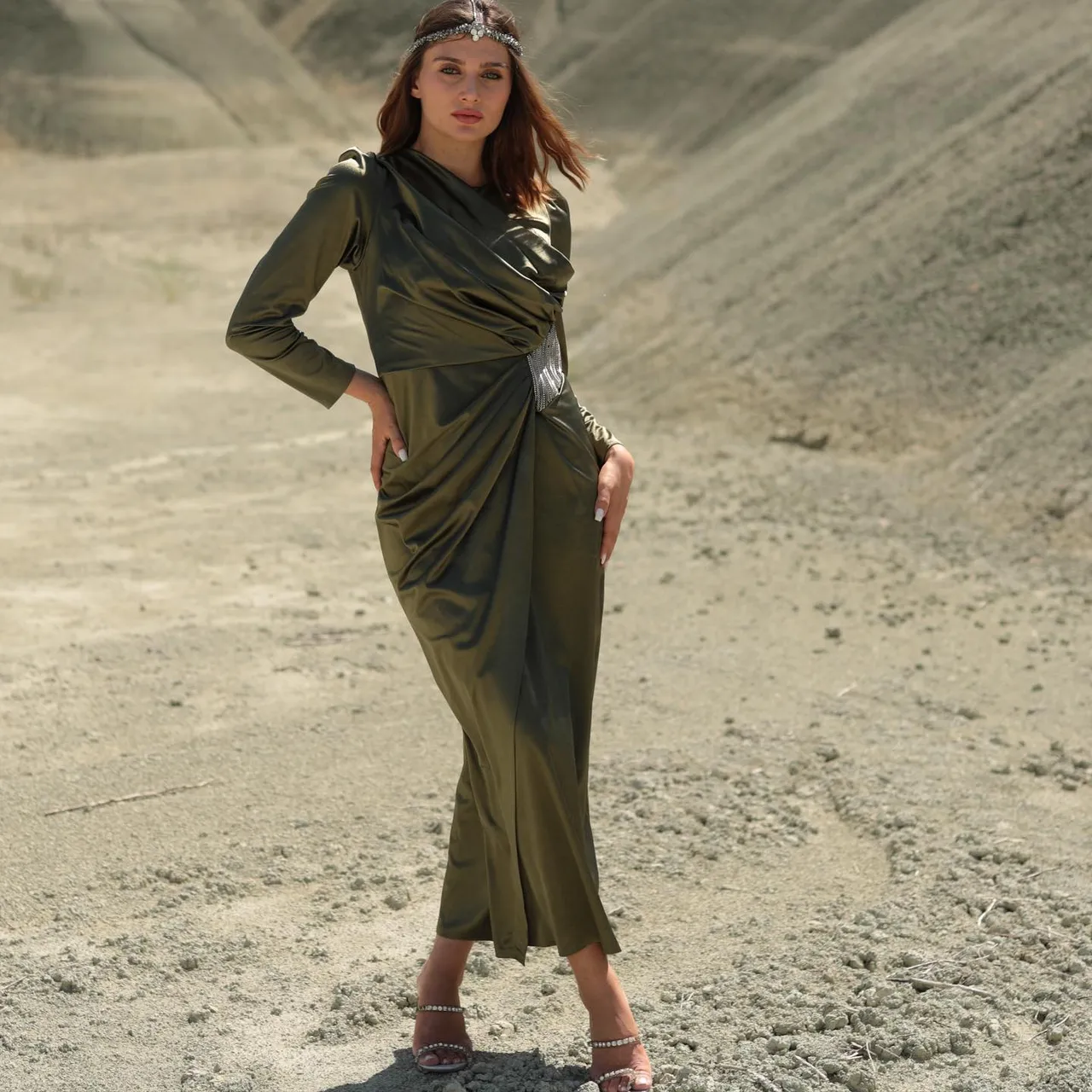 Kleopatra Abiye💕
İddialı ve şık..tam kalıplı feminen tasarım davetlerin yıldızı olmak isteyenlere,özel renkleriyle ahunarede💕
👉Koşulsuz İade veya Değişim
✈️Ücretsiz & Hızlı Kargo
☎️👉Whatsapp:+90 532 272 57 09
#tesettürabiyeelbise #tasarımelbise #kalemelbise #tasarımabiye #davetelbisesi #eveningdress #muslimeveningdress#kesfetteyiz