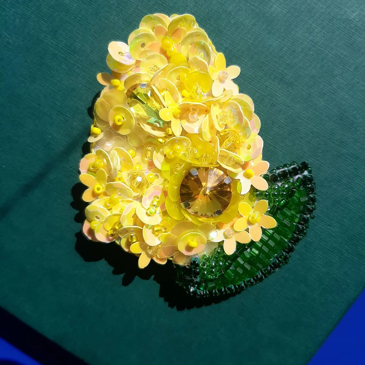 Цветочный рай и буйство красок. Хороший подарок для родных и близких. 
Изумительная брошь в наличии. Подробнее 🔽 на сайте
Ассортимент уникальных брошей
🇺🇦🇺🇦🇺🇦Для заказа по Украине 
https://shafa.ua/member/olgashulgina20
И https://shulginaolga2.crafta.ua/
🌏🌏🌏🌎🌎🌎🌍🌍🌍🌍🌍🌍Доставка в другие страны 
https://www.etsy.com/shop/DigiUniquePrintBox?ref=seller-platform-mcnav
#брошьсбисера #брошьукраина #купитьброшь #брошьвподарок #брошьспайеток #брошьсвоимируками #вышитаяброшь #брошьхендмейд #handmadebrooch #beadedbrooch
#mastttera #chudo_lavka #happyhobby #hobby27