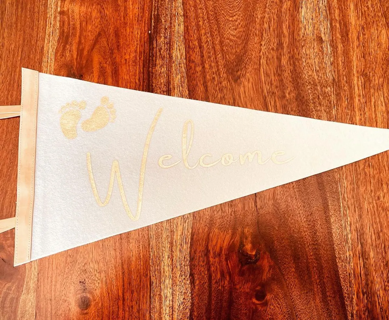 New baby line only at SUEDE KLOTH! Check out our customizable wool and leather baby pennants. Overlayed with gold lettering. Welcome your new little one with only the best American made home decor! Ask about other color options. Link in bio. 

#baby #babyshower #babyshowerideas #boy #girl #boymom #homedecor #home #nursery #motherhood #mother #grandma #sleep #welcome #sweetbaby #pennant