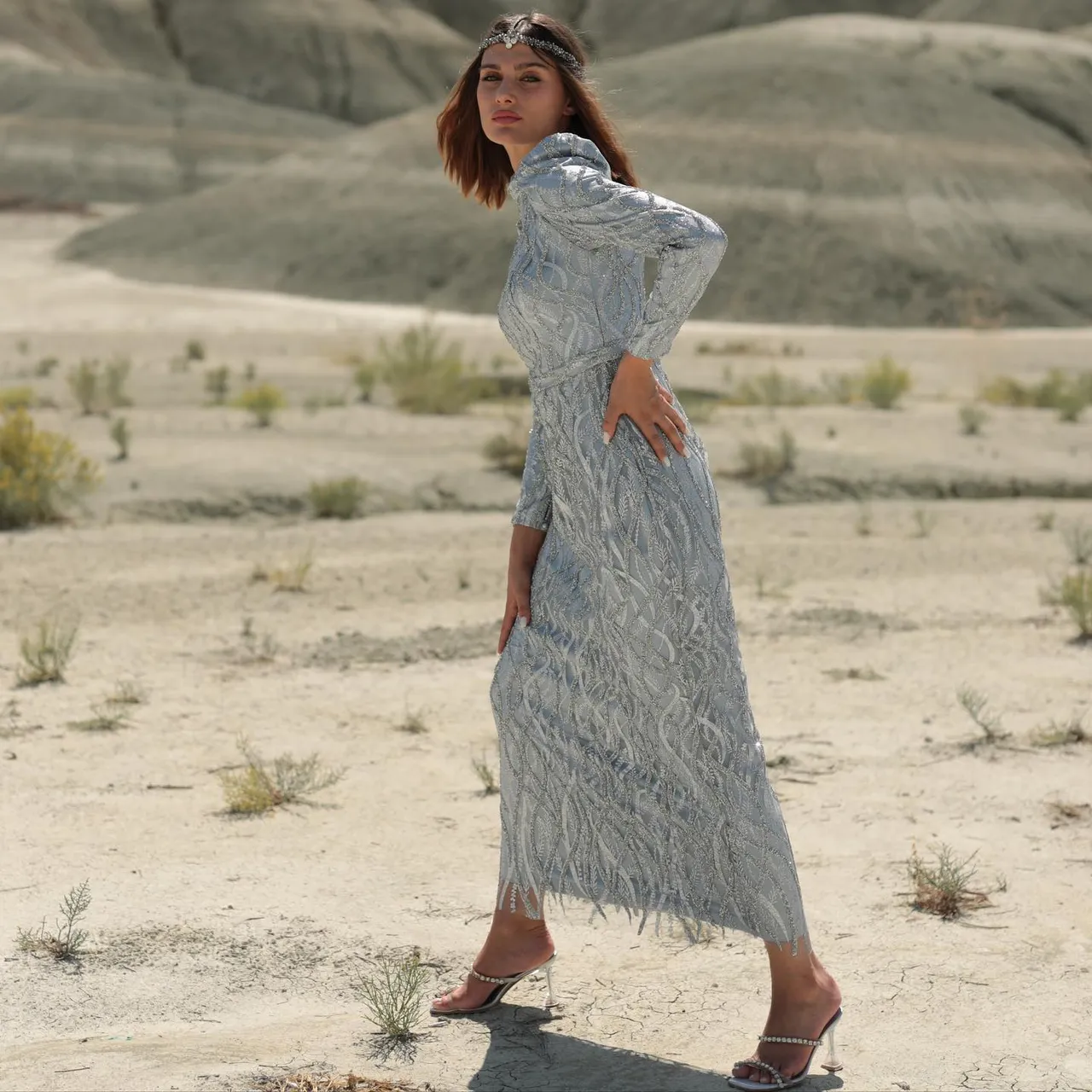 Sima Abiye💕
Gözalıcı ışıltılarıyla çok özel kalem tasarımımız tüm zarif renkleriyle ahunarede💕
Peki sizin favoriniz hangi rengi? seçenekler kaydırmalıda
👉Koşulsuz İade veya Değişim
✈️Ücretsiz & Hızlı Kargo
☎️👉Whatsapp:+90 532 272 57 09
#tesetturabiye #kalemabiye #kalemelbise #tasarımabiye #weddingdress #muslimweddingdress #muslimwear #hijabwear #modestwear #sözelbisesi #nişanelbisesi #davetelbisesi #eveningdressmalaysia #eveningdress#tasarımelbise #eventdress#weddingwear#modestwear #modestclothing #kesfetteyiz#