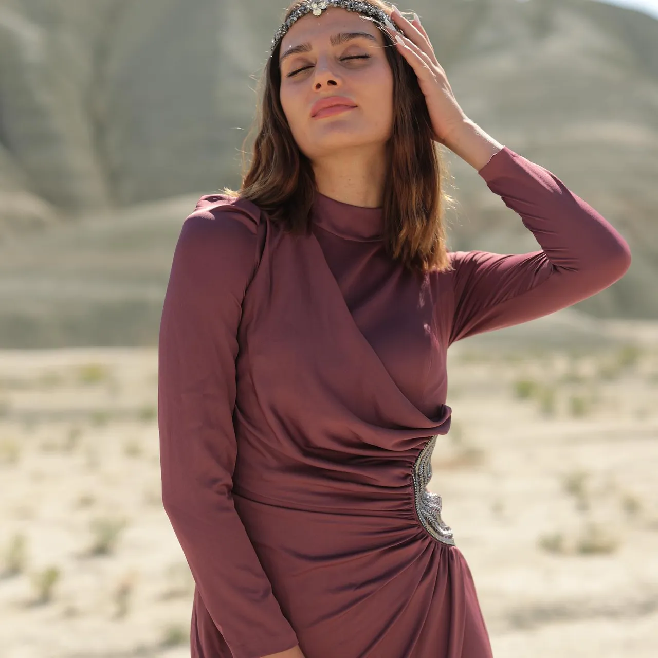 Selin Abiye💕 
Her fizikde bir beden ince gösteren kusursuz drapeleriyle sınırlı sayıda ahunarede
Harika detay kareleri ve renkler kaydırmalıda..
İlk alışverişinize özel 150₺ indirim ❤️
38-48 Beden Aralığı 💃
2 renk seçeneği (Sağa Kaydırın) 🌈
Türkiye ve Tüm Dünyaya Hızlı Kargo 🛩
Kredi Kartına Taksit İmkanı

Selin Hijab Evening Dress😍
38-44 EU Sizes Available
3 Color Option 🌈
Wordwide Express Delivery 🚚 
#tesettürabiyemodelleri #hijabfashion #hijablove #tesetturbutik #tesetturnisanlik #hijab #hijabootd#nikahelbisesi #davetelbisesi #eventdress #eveningdresses #muslimweddingdress #muslimwear #kalemelbise #tesettürelbiseler