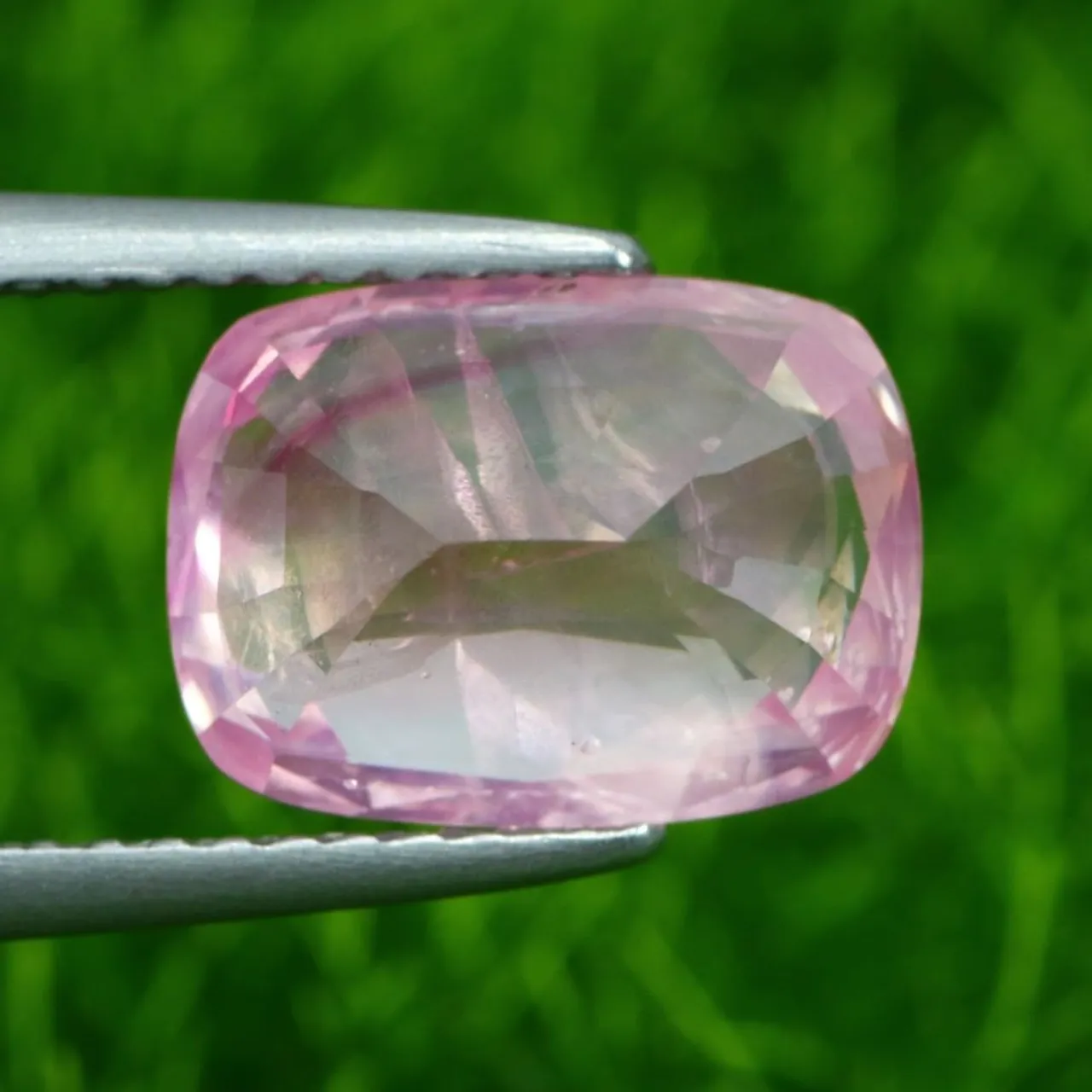 4.99 CT AIGS Certified Stunning Rarest Unheated 100% Natural Padparadscha Sapphire from Sri Lanka #sapphire #padparadscha #rare #unheatedsapphire #aigs #certified #natural #srilanka