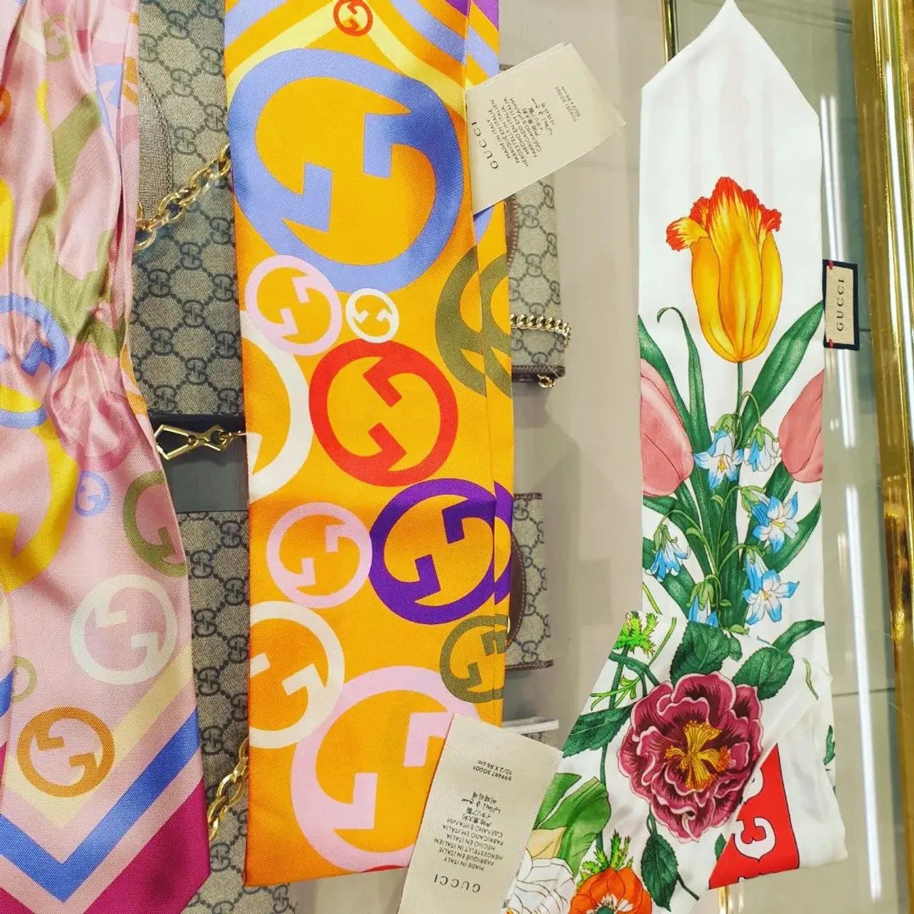 It was a sunny day in Edinburgh and I went to @harveynichols_edinburgh for some bag research. Met a lovely sale associate in Gucci (let me know if you want her numer) and looked and a bag and some silk twilly/bandeau.  Make sure to visit this bea city when you get a chance #edinburghbusiness #edinburgh #gucci #louisvuitton #lvbandeau #lvtwilly #gucciscarf #gg #lv #gucciophidia #scotland #visi #guccibag #lvconfidentialbandeau #lvscarf