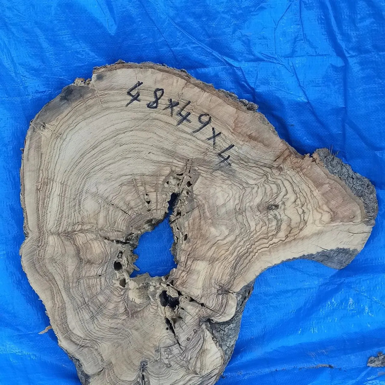 Olive wood.
#olivewood 
#olivewooddesigns