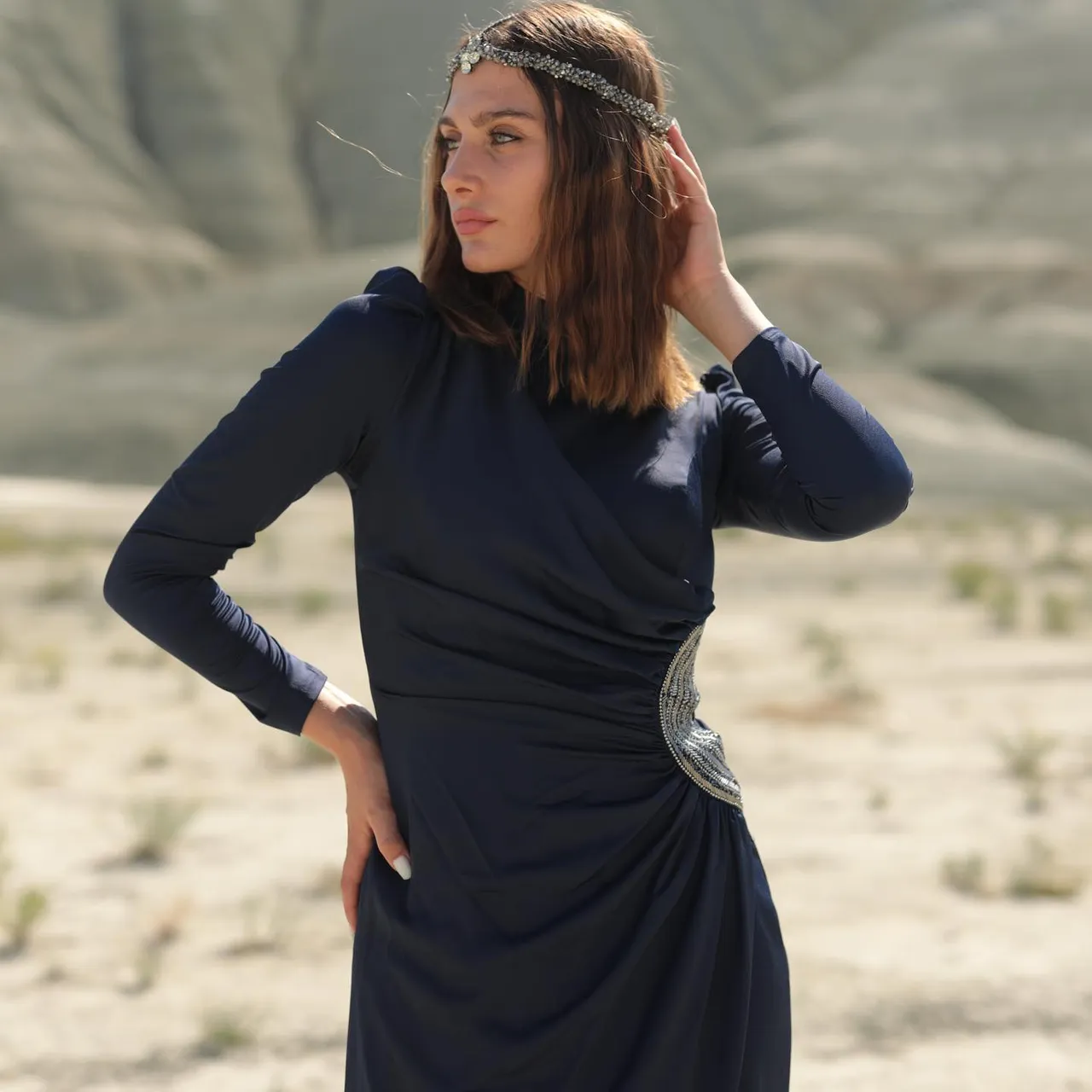 Selin Abiye💕 
Her fizikde bir beden ince gösteren kusursuz drapeleriyle sınırlı sayıda ahunarede
Harika detay kareleri ve renkler kaydırmalıda..
İlk alışverişinize özel 150₺ indirim ❤️
38-48 Beden Aralığı 💃
2 renk seçeneği (Sağa Kaydırın) 🌈
Türkiye ve Tüm Dünyaya Hızlı Kargo 🛩
Kredi Kartına Taksit İmkanı

Selin Hijab Evening Dress😍
38-44 EU Sizes Available
3 Color Option 🌈
Wordwide Express Delivery 🚚 
#tesettürabiyemodelleri #hijabfashion #hijablove #tesetturbutik #tesetturnisanlik #hijab #hijabootd#nikahelbisesi #davetelbisesi #eventdress #eveningdresses #muslimweddingdress #muslimwear #kalemelbise #tesettürelbiseler