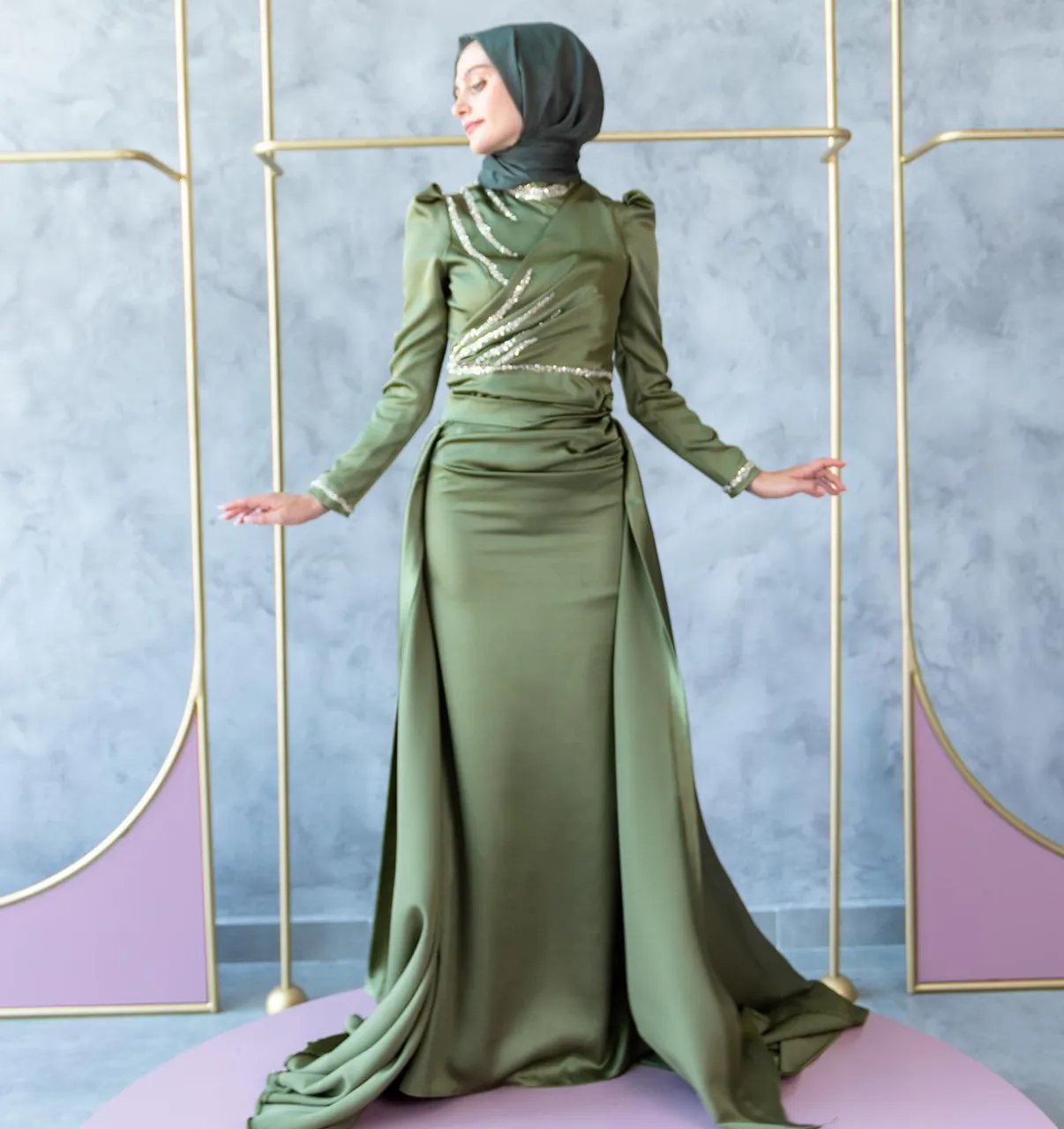 Asil Abiye💕
Asil tasarımımız ikili kullanımı ve harika şıklığıyla kalbinizi çalmak için tasarlandı ve biz dar kesim içelbisesi mi kuyruğuyla mı daha güzel seçemedik sizcee?
Detay güzellikleri ve renk seçenekleri kaydırmalıda💕
👉Koşulsuz İade veya Değişim
✈️Ücretsiz & Hızlı Kargo
☎️👉Whatsapp:+90 532 272 57 09
#tesetturabiye #tesettürabiyeelbise #tasarımabiye #weddingdress #muslimwear#tesettürelbiseler #muslimweddingdress #hijabwear #sözelbisesi #nişanelbisesi #davetelbise #eveningdress #eventdress #muslimwear #balıkelbise#modestclothing #modestdresses #eventdress #kuyrukluabiye#muslimdress#davetelbisesi#kesfetteyiz