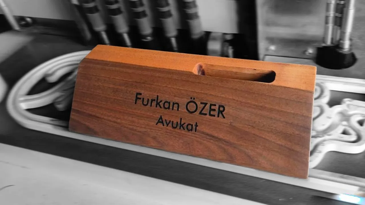 İsteğe Özel Siparişimizi tamamladık 👍

Doğal Ahşap Tek Parça Ceviz Ağacı / Kartvizitli İsimlik

• Fiyat ve diğer merak ettiğiniz her şey için bizimle iletişime geçin. 

📱WhatsApp: 05387973317

#doğalahşap #doğal #ahşap #ahsap #ceviz #cevizağacı #cevizagaci #kartvizit #kartvizittasarim #kartvizitlik #isimlik #wood #woodworking #walnut #walnutwood