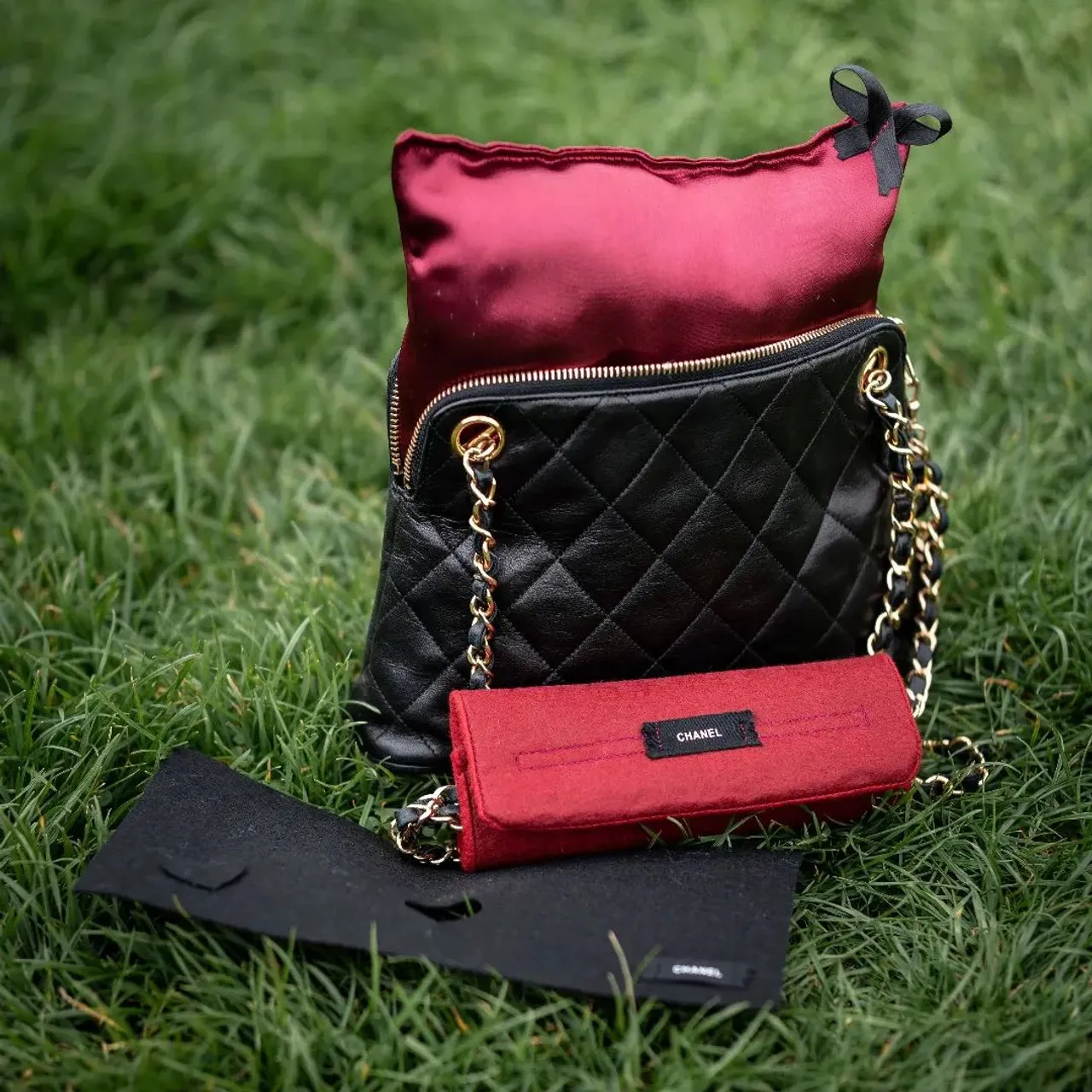 I would like to formally invite you to my Chanel designated accessories shop.
Bienvenues!
😚😚
This was created over a year ago to accommodate the lovers of this brand. I am happy to say it contains 2 very important and exclusive products developed with my customers:
-Chanel zipper protector 
-Chanel Chain wrap

You will also find your classic organisers and shapers for all classical bags.
Please take a look on
https://www.luxurybagheaven.com/chanel-shop-inserts-organisers-shapers-accessories
As always if your bag doesn't appear there, no problem, I can still help. 
I look forward to helping your beautiful bag soon. 
Moria 💋
#chanel #chanelshopping #chanelclassic #chanelclassicflap #smallclassicflap #mediumflap #cc #chanelflapbags #chanelmini #vintagechanel #bagorganizer #bagorganiser #baginsert #madeinscotland #madeinuk #luxurybagheaven #bagshaper