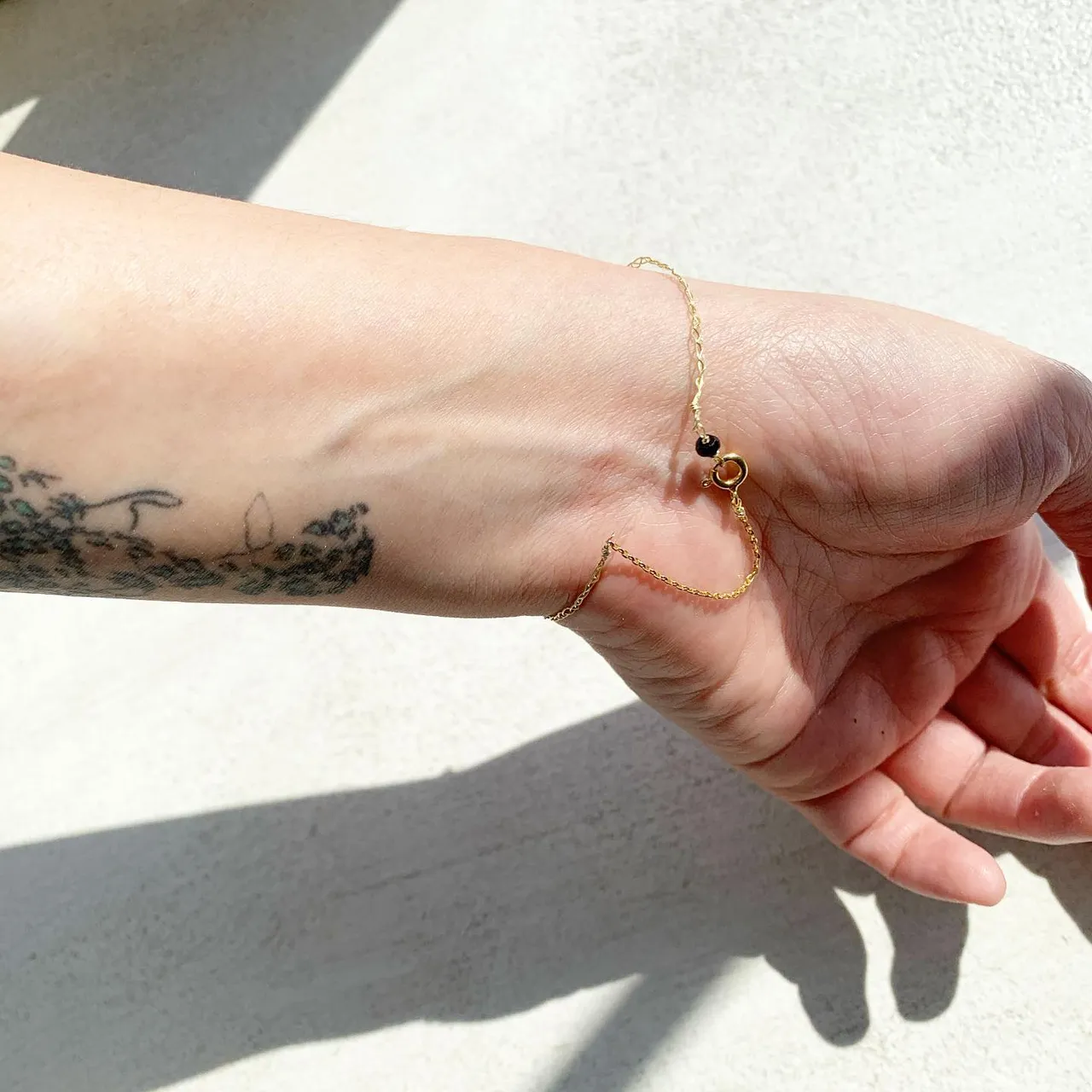Bracelet 
Or Tresse
Silver + yellow gold plated 
I
o
h
c
o
Ë
s
n
i
m
#bracelet #doré #or #yellowgold #silver #blackspinel #spinelnoir #spinel