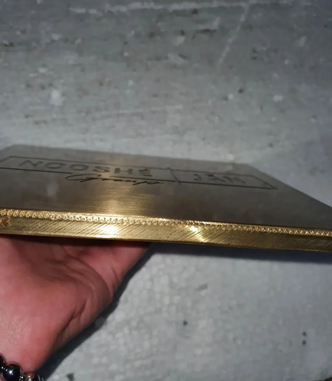 Brushed brass plaque.

10 mm thickness 🤹

8" x 8" 7.7 lb

Like a historical inscription.. 🤌

#brassletters #brassnumbers #brasssign #brushedbrass #antiquebrass #agedbrass #antiqueagedbrass #agingbrassletters #brushedbrassletters #antiquebrassletters #agingbrassletters #castbrassletters #castbrassnumbers #castbrasssign #solidbrassletters #solidbrassnumbers #solidbrasssign #solidbrass