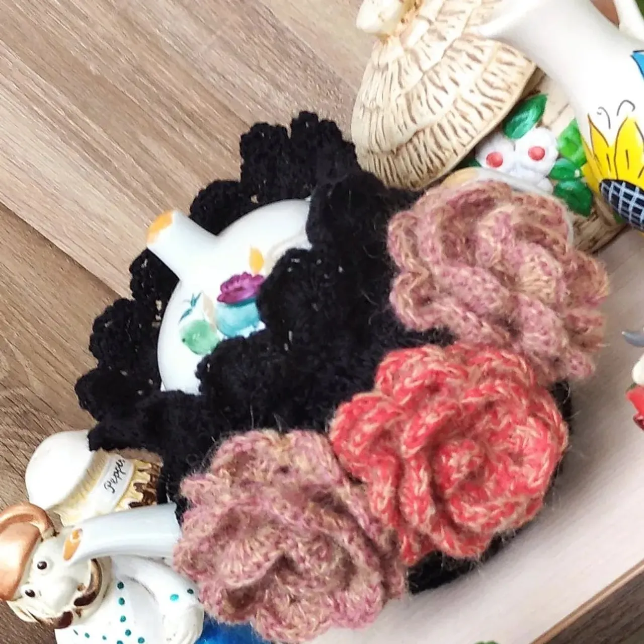 Excited to share the latest addition to my #etsy shop: Cosy tea knitting flower. Tea cosy for teapot. Tea cosy knitted flower red pink black. #pink #birthday #christmas #red #yes #fsccertifiedwood #teapotcosy #teapotcover #teapotwarmer https://etsy.me/3P9ev2K
#knitteacozy #cosytea #warmer #crochet #knitters #rose #flowers