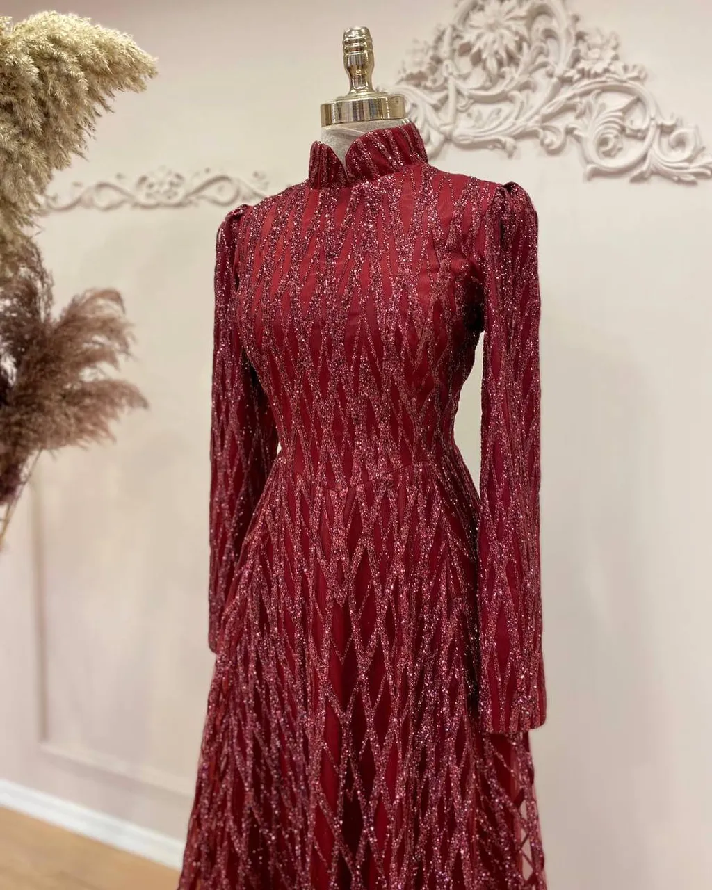 Salkım Abiye - Özel Tasarım 😍
Fiyat: 3000 TL (≈165 €) 💳
İlk alışverişinize özel 150₺ indirim ❤️
38-48 Beden Aralığı 💃
7 renk seçeneği (Sağa Kaydırın) 🌈
Türkiye ve Tüm Dünyaya Hızlı Kargo 🛩
Kredi Kartına Taksit İmkanı

Salkım Hijab Evening Dress😍
Price: 165€ - 164$
38-48 EU Sizes Available
7 Color Option 🌈
Wordwide Express Delivery 🚚 
#tesettürabiyemodelleri #hijabfashion #hijablove #tesetturbutik #tesetturnisanlik #hijab #hijabootd