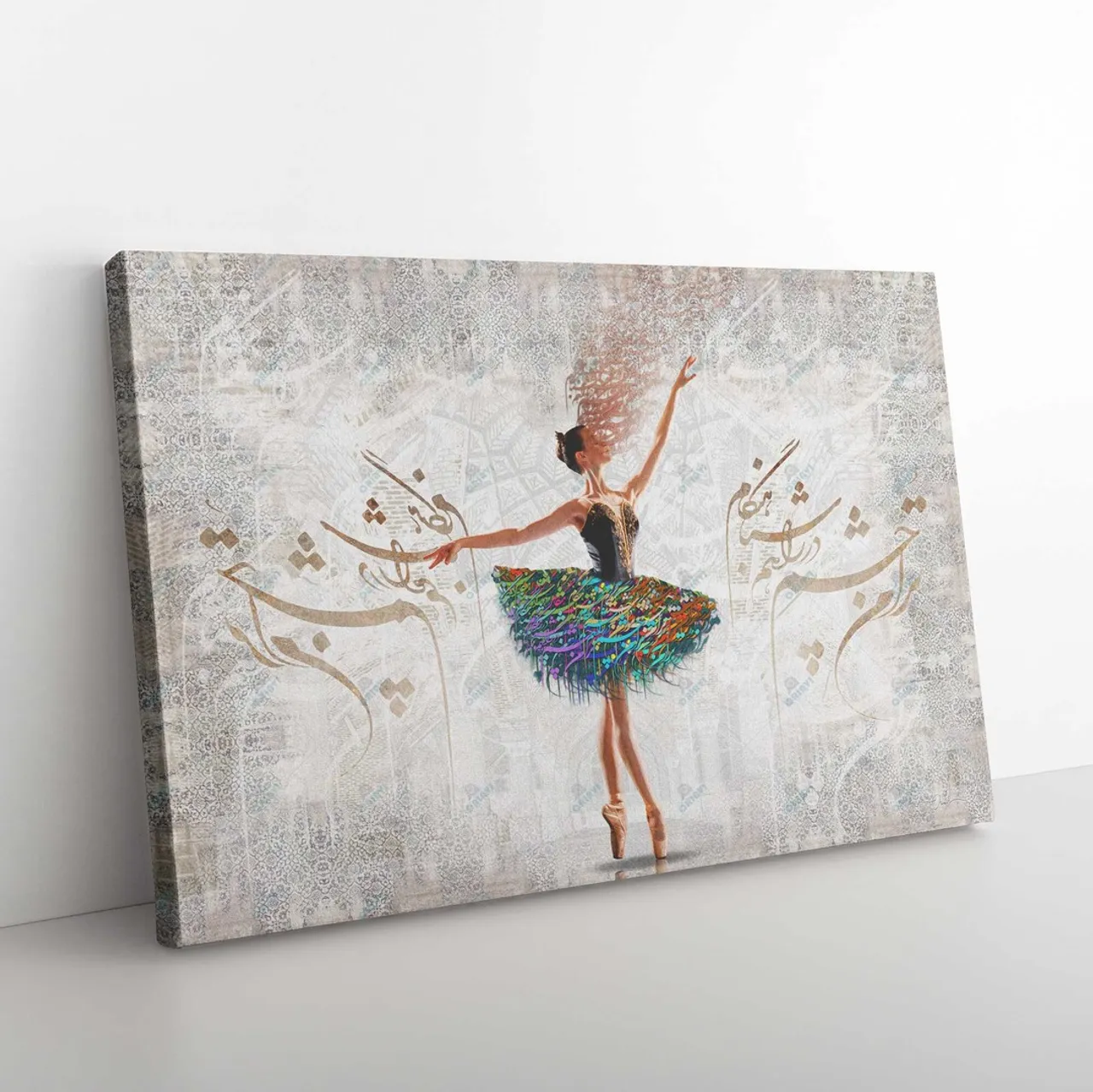 تو را من چشم در راهم، شباهنگام
که می‌گیرند در شاخ تلاجن سایه‌ها رنگ سیاهی
وزان دل‌خستگانت راست اندوهی فراهم 
تو را من چشم در راهم 
نیما یوشیج
I’m looking forward to you, in the dead of night
When the shadows turn dark in the shrubs’1branches
And make your lovers’ tired hearts suffer sorrow
I’m looking forward to seeing you
_Nima Youshij
#خوشنویسی: استاد احد پناهی @panahi994
#oriavi #persianwallart #persianhomedecor #iraniangifts #persianartwork #modernart #persianart