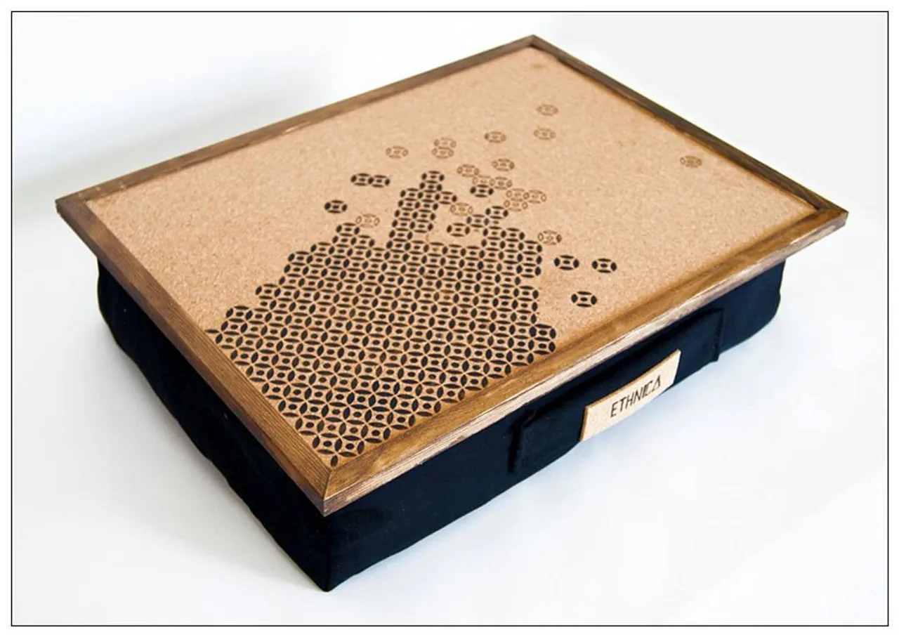 Cork Laptop Tray~ Hard Workaholics, Sweet Breakfasts & beauty sleepers! š»šµš®šæ
~
#laptop #laptops #technology #cork #corktable #corktabletop #computer #breakfast #breake #gifts #gift #woodworking #wood #woods #pillow #fabric #geometric #geometricpattern #beautiful #unique #comfortfood #solutions
~Visit in my #Etsy shop: https://www.etsy.com/il-en/shop/EthnicaDesigns
~Facebook page: https://m.facebook.com/ethnica.dl
~Follow me on #Pinterest nterest: https://www.pinterest.com/diklal/
š