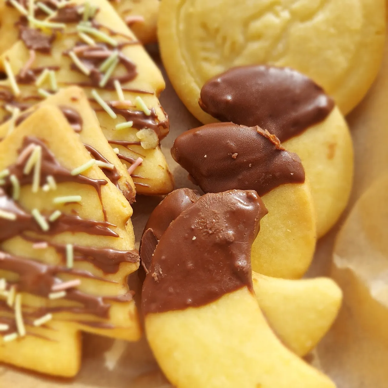 36 Pcs Homemade Christmas&New Year Gift Cookies | 3 Dozen Christmas Cookie Assortment, Christmas Party cookies, Christmas Gift, Cookie Gift box

#etsy #etsyshop #etsyseller #etsysellersofinstagram #homemade #turkishfood #cookiegiftbox #christmasgift #partycookies #cookies #cookieassortment #cookies