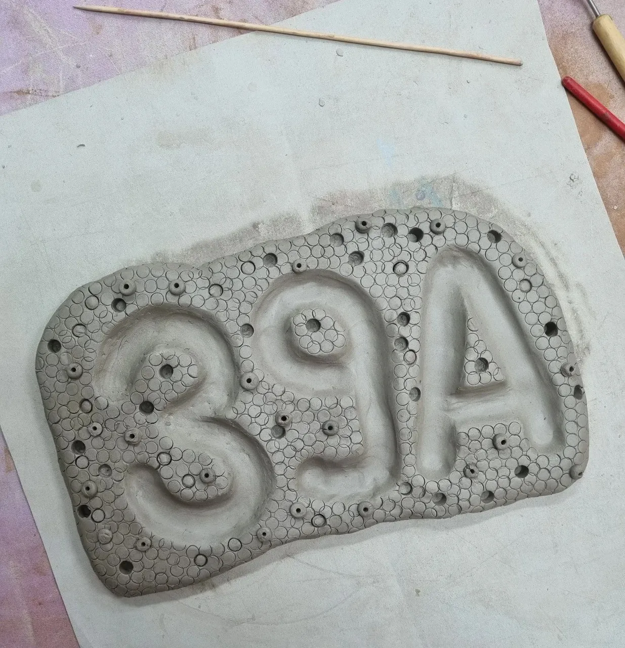 Pierwsze zajęcia z ceramiki 

#somethingnew #ceramic #Clay #clayart ##claytray #ceramicart #favouritenumber #handmade #art