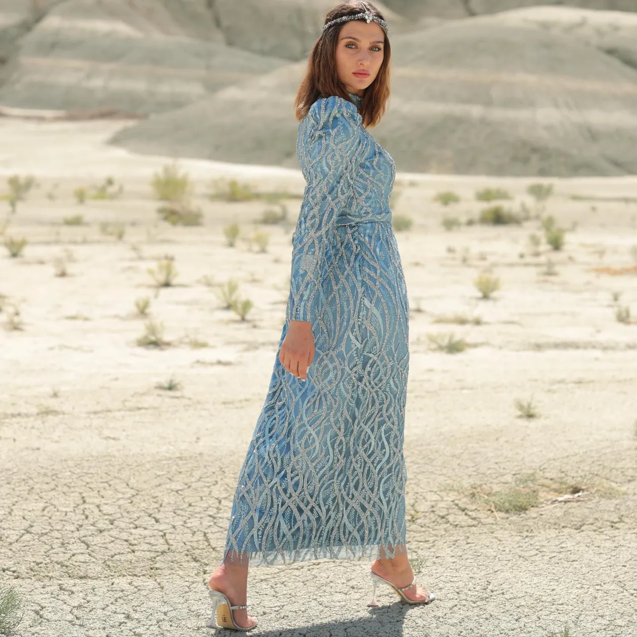 Sima Abiye💕
Harika kalem abiyemiz gözalıcı ışıltıları,fiziğe oturan tam kalıbıyla davetlerin baştacı olmak için tasarlandı ve en zarif renk seçenekleriyle ahunarede💕

👉Koşulsuz İade veya Değişim
✈️Ücretsiz & Hızlı Kargo
☎️👉Whatsapp:+90 532 272 57 09
#tesetturabiye #kalemabiye #kalemelbise #tasarımabiye #weddingdress #muslimweddingdress #muslimwear #hijabwear #modestwear #sözelbisesi #nişanelbisesi #davetelbisesi #eveningdressmalaysia #eveningdress #eventdress