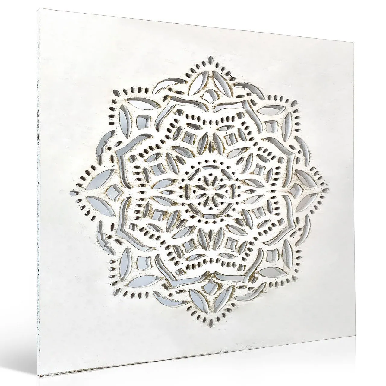 Nos hemos dado el gusto de traer este espectacular Mandala de madera calada, diseñado en India 🇮🇳 con una estética que nos fascina. Aquí os dejamos una breve muestra de las primeras fotos! #aiireco #mandala #mandalamadeira #mandaladesign #mandaladesigns