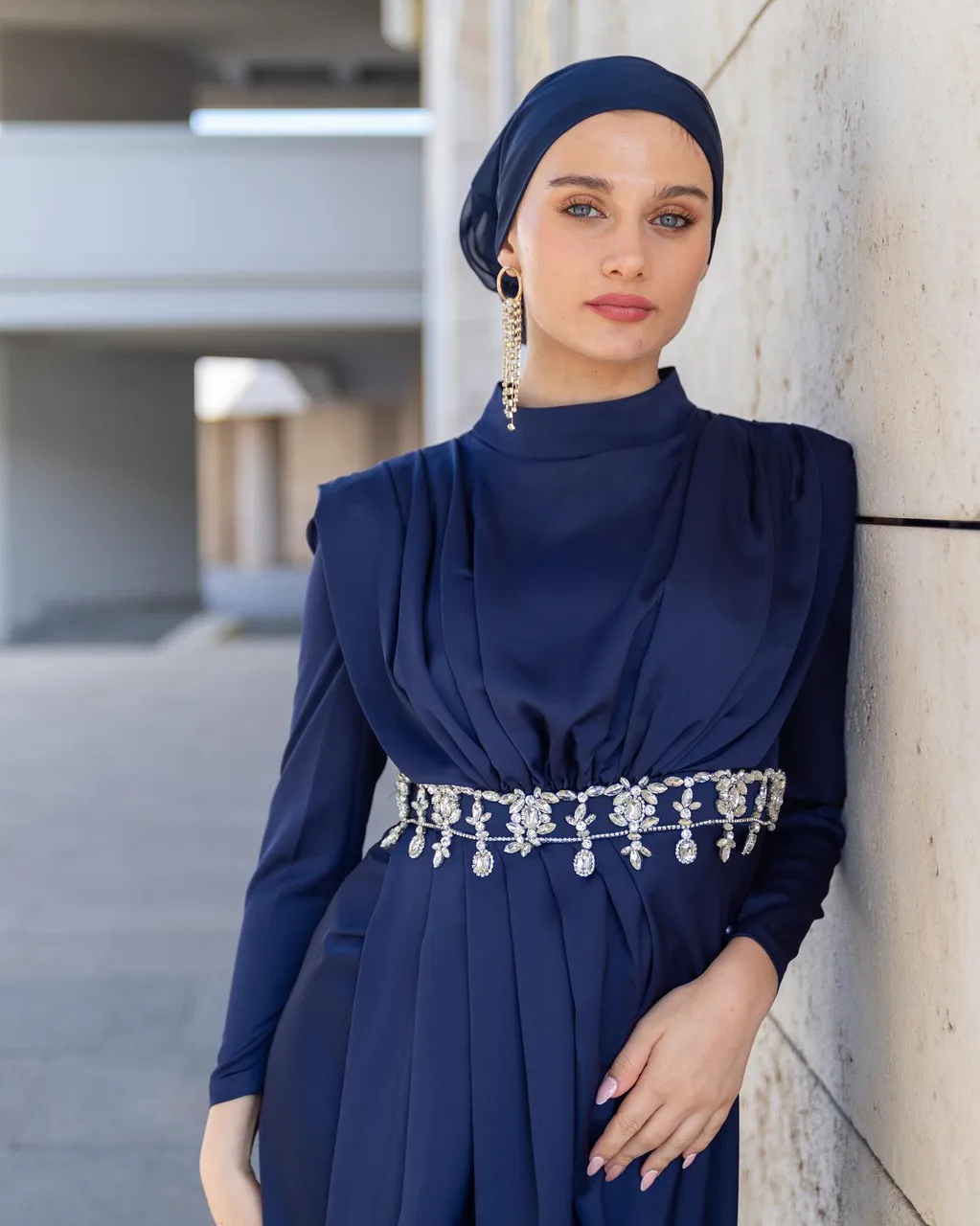 Arabic Abiye💕
Savarovski taş detaylı beli,akıcı ipek satenden kumaşıyla gözalıcı bir zarafet vaadeden abiyemiz ahunare online ve mağazada
2 renk seçeneği ve detay güzellikleri kaydırmalıda💕
#tesetturabiye #weddingdress #muslimweddingdress