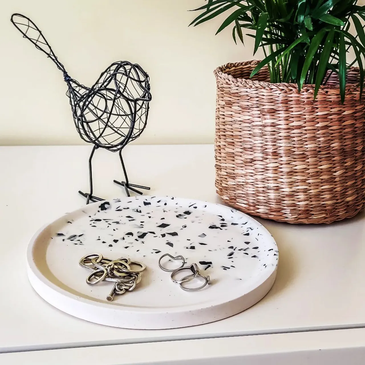Love terrrazzo 🤎
This round tray is about 19 cm. Made from Jesmonite (a sustainable, eco friendly, low VOC, solvent free, heat proof material). Can be repeat in other colours and patterns (solid colour, marble, terrazzo, etc.)
.
.
#terrazzo
#jesmonitehomeware
#cozyhome
#roundtray
#neutralstyle
#pastelaesthetic
#jesmonitedecor
#etsyseller
#handmade
#minimalchic
#aesthetic
#minimalism
#smallbusiness
#scandihome
#hugge
#etsy