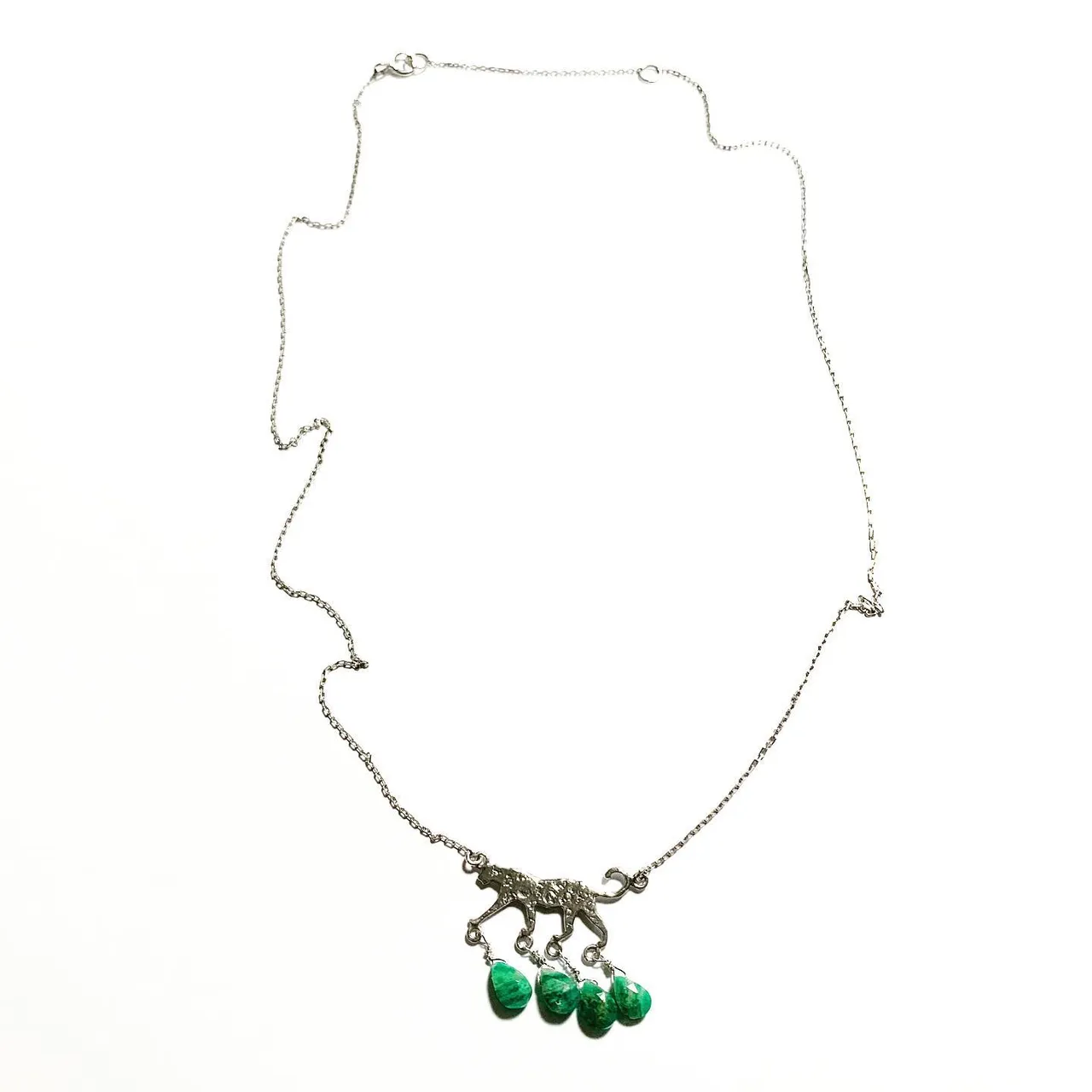 Amazonite rain 
Leopard sous la pluie
아마조나이트 비속의 레오파드
#비가와도괜찮아
I
o
h
o
Ë
s
n
i
m
#leopardsouslapluie #bouclesdoreille #earrings #amazonite #green #hotsummer #vivid #아마조나이트 #이어링 #귀걸이 #주얼리 #이오코에스님주얼리 #이오코 #아마조나이트비속의레오파드 #그린 #초록 #여름 #레오파드 #표범초식레오파드 #스토리주얼리 #leopardherbivore #iohcoesnim_amazonite