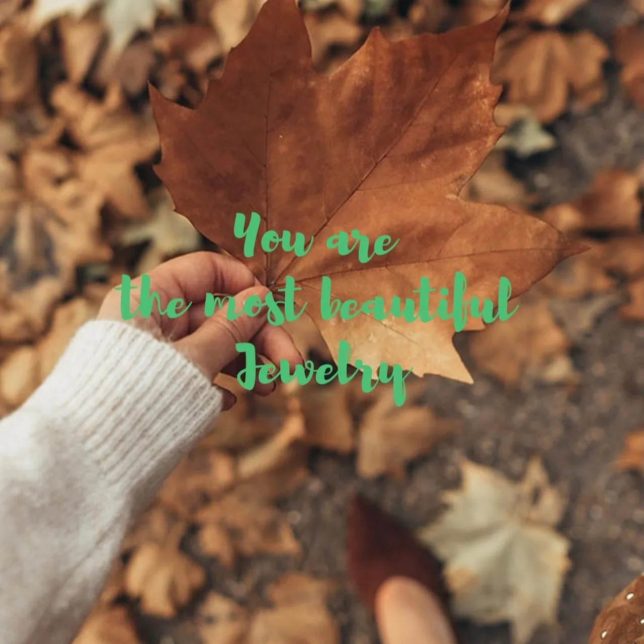 #핸드메이드주얼리 #오더메이드주얼리 #금속공예 #금속공예가 #디자이너주얼리 #망원동편집샵 #편집샵 #서교동 #합정동 #합정카페 #갤러리 #주얼리선물 #핸드메이드 #아플라네타