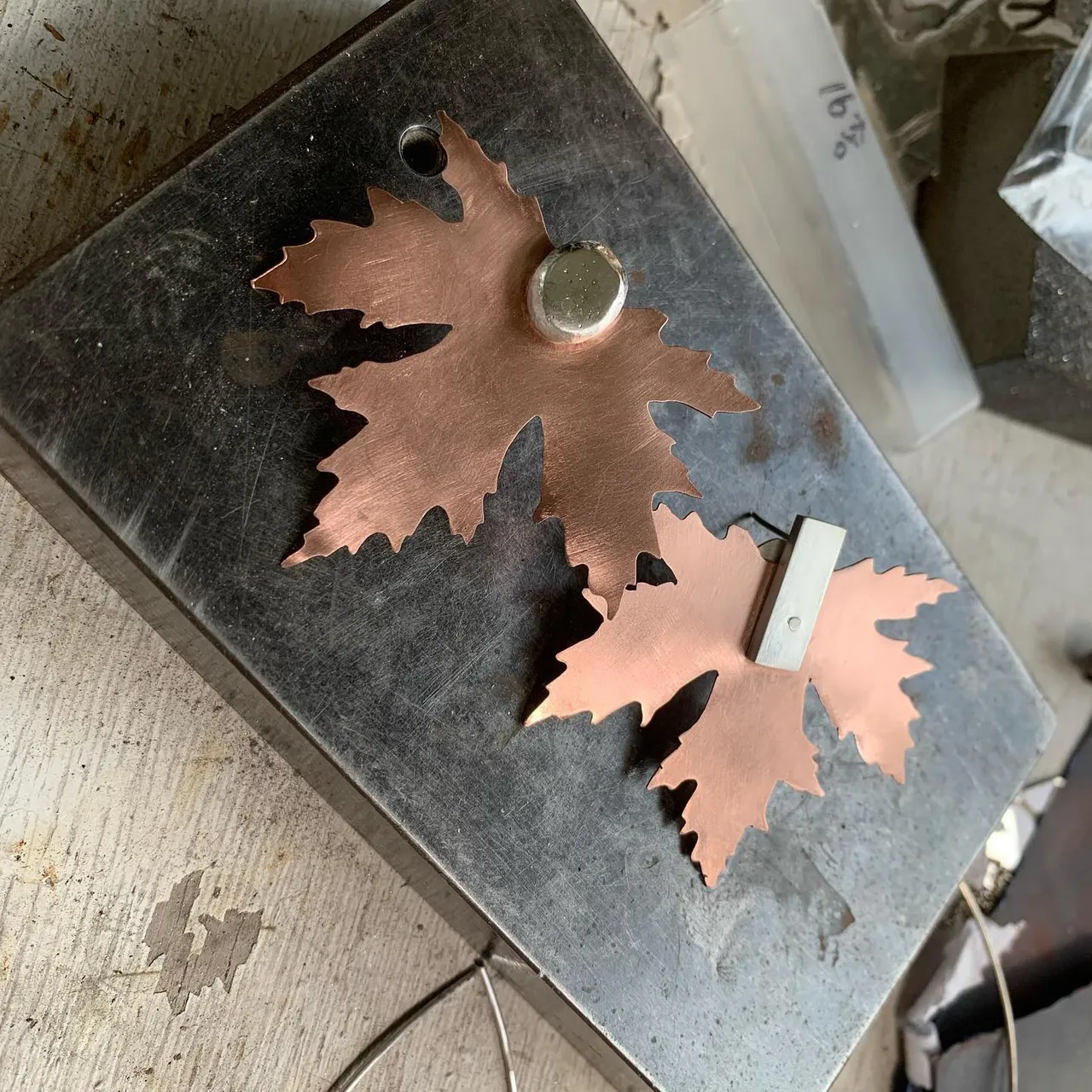 #핸드메이드주얼리 #오더메이드주얼리 #금속공예 #금속공예가 #디자이너주얼리 #망원동편집샵 #편집샵 #서교동 #합정동 #합정카페 #갤러리 #주얼리선물 #핸드메이드 #아플라네타