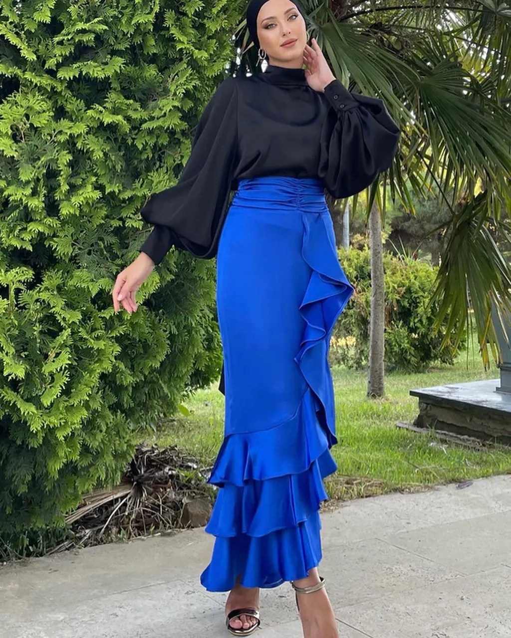 Arya Takım - Asaletin 3 rengi şimdi stoklarda.
3 renk seçeneği (Sağa Kaydırın) 🌈
Türkiye ve Tüm Dünyaya Hızlı Kargo 🛩
Kredi Kartına Taksit İmkanı

Arya Suit😍
3 Color Option 🌈
Wordwide Express Delivery 🚚 
#tesettürabiyemodelleri #hijabfashion #hijablove #tesetturbutik #tesetturnisanlik #hijab #hijabootd #hijabsuits #hijabers #tesetturtakim